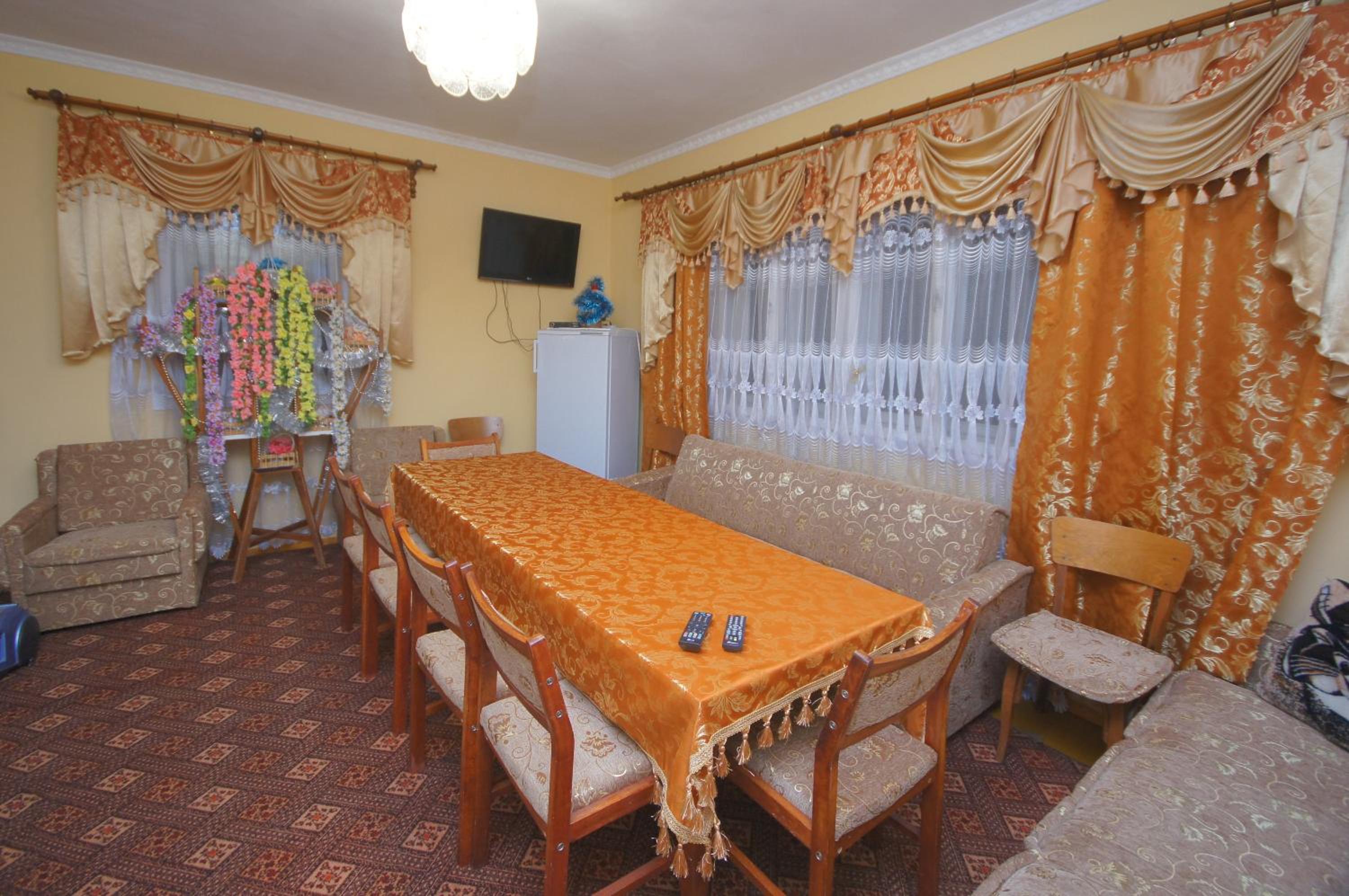 Deluxe Room (2 Adults + 1 Child) photo 2