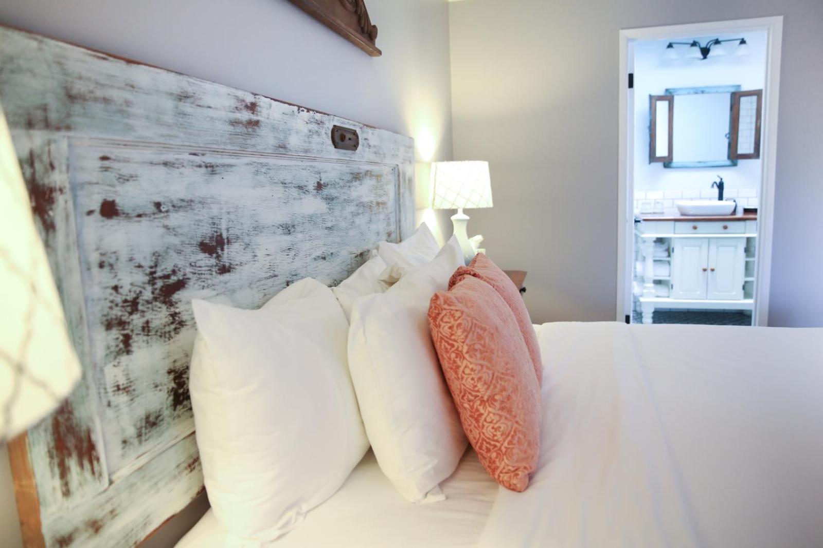 Luxury King Suite - Photo 1