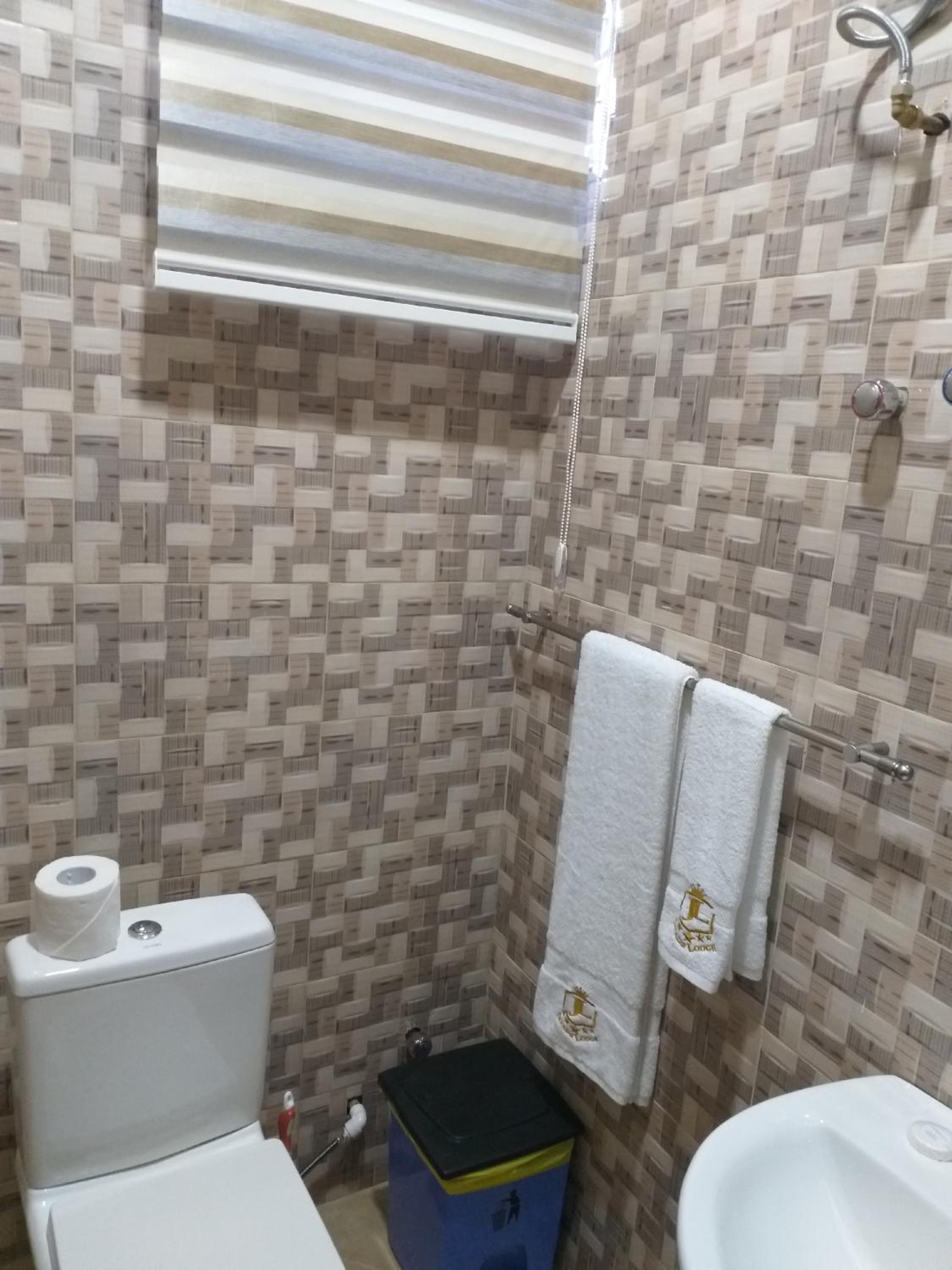 Standard Queen Room photo 2