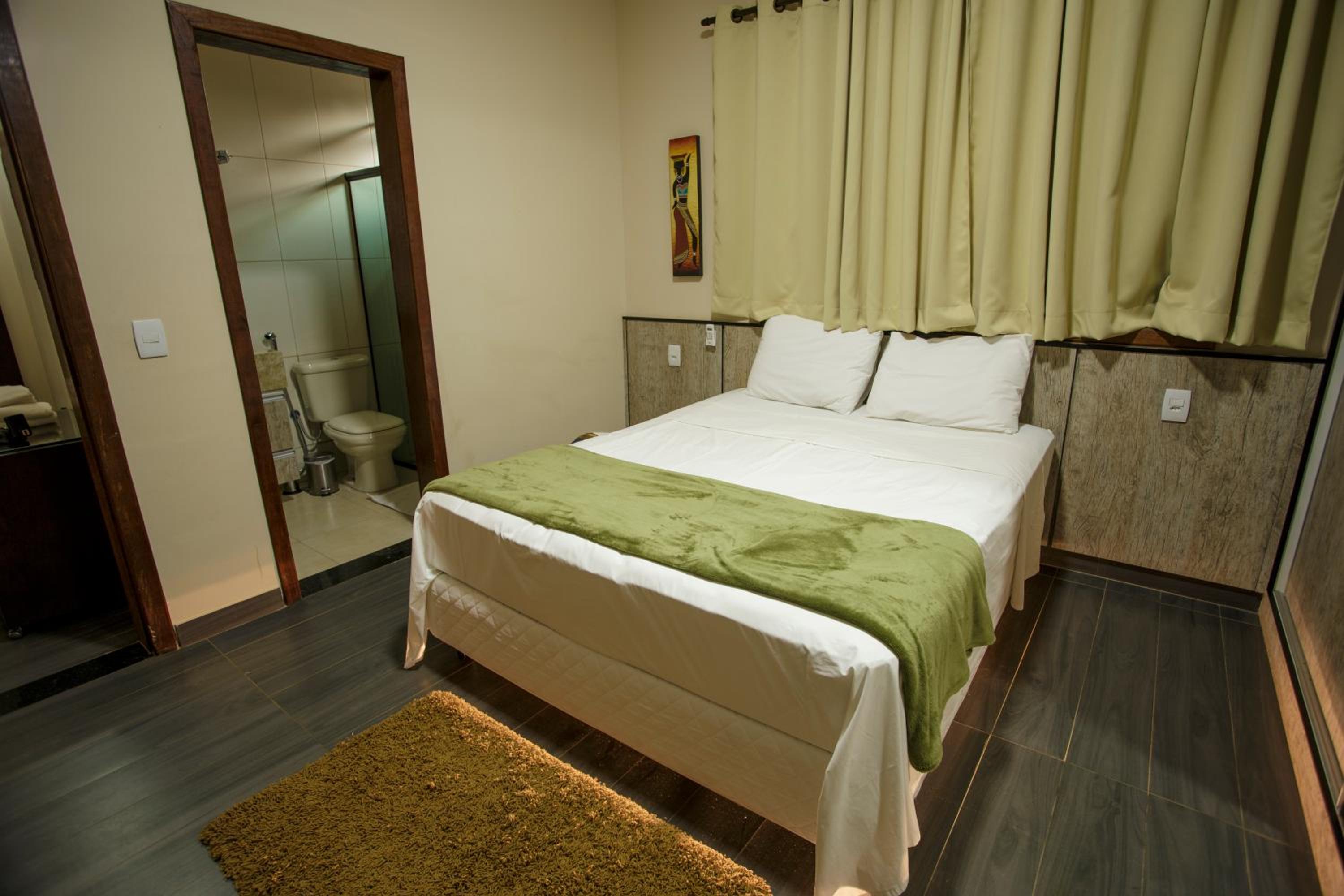 Three-Bedroom House photo 2