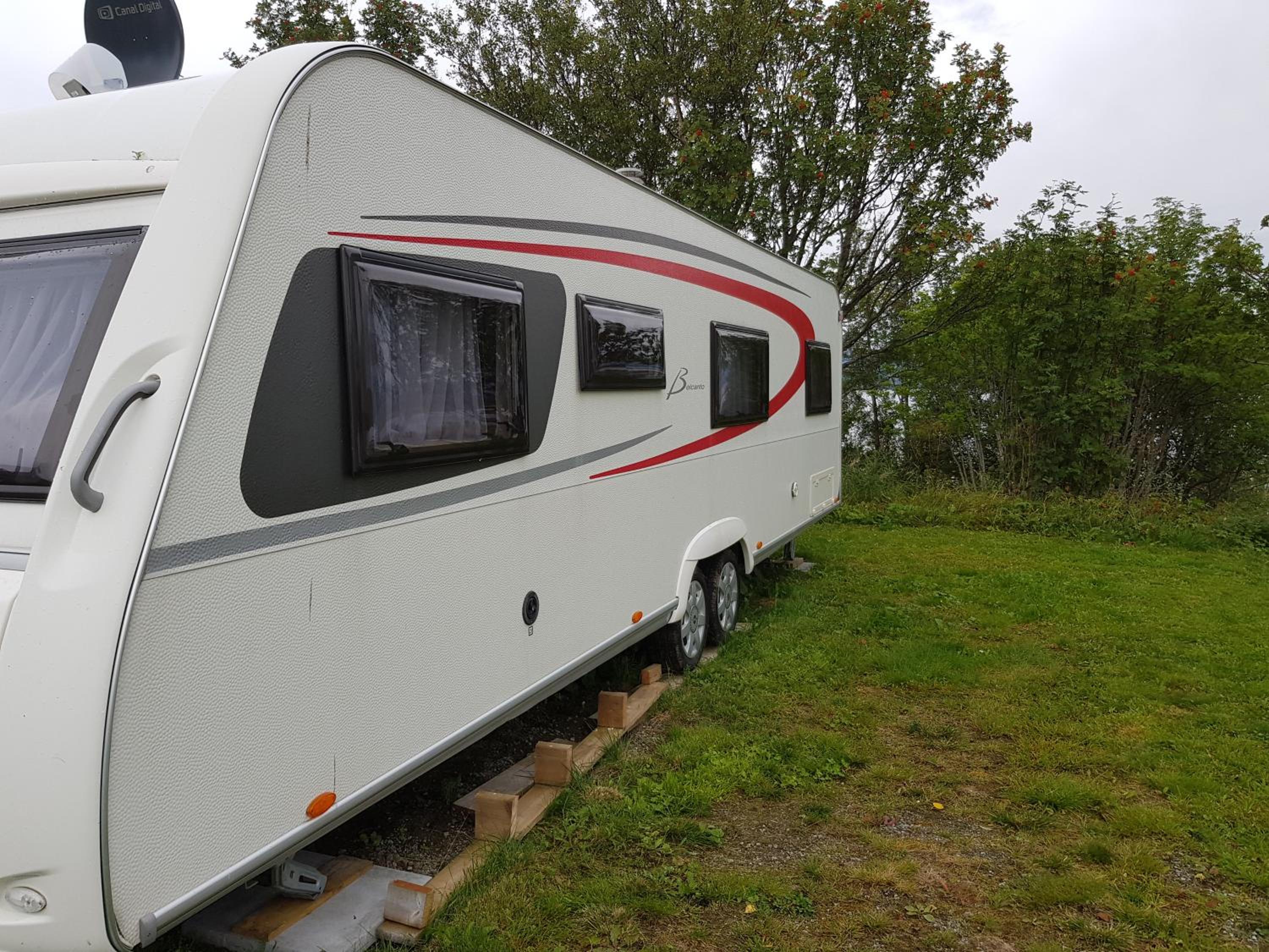 Mobile Home - Photo 20
