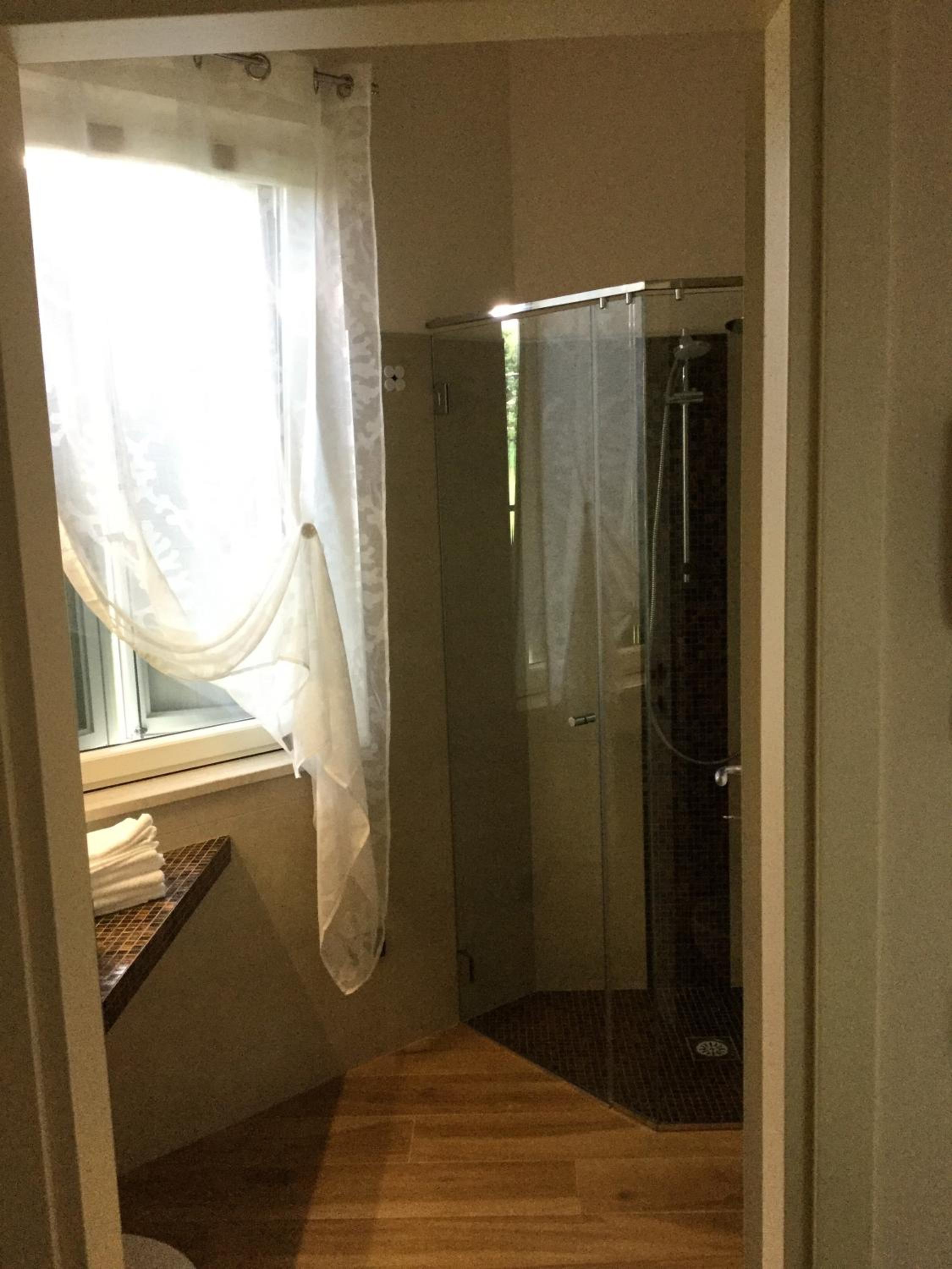 Deluxe Twin Room photo 3