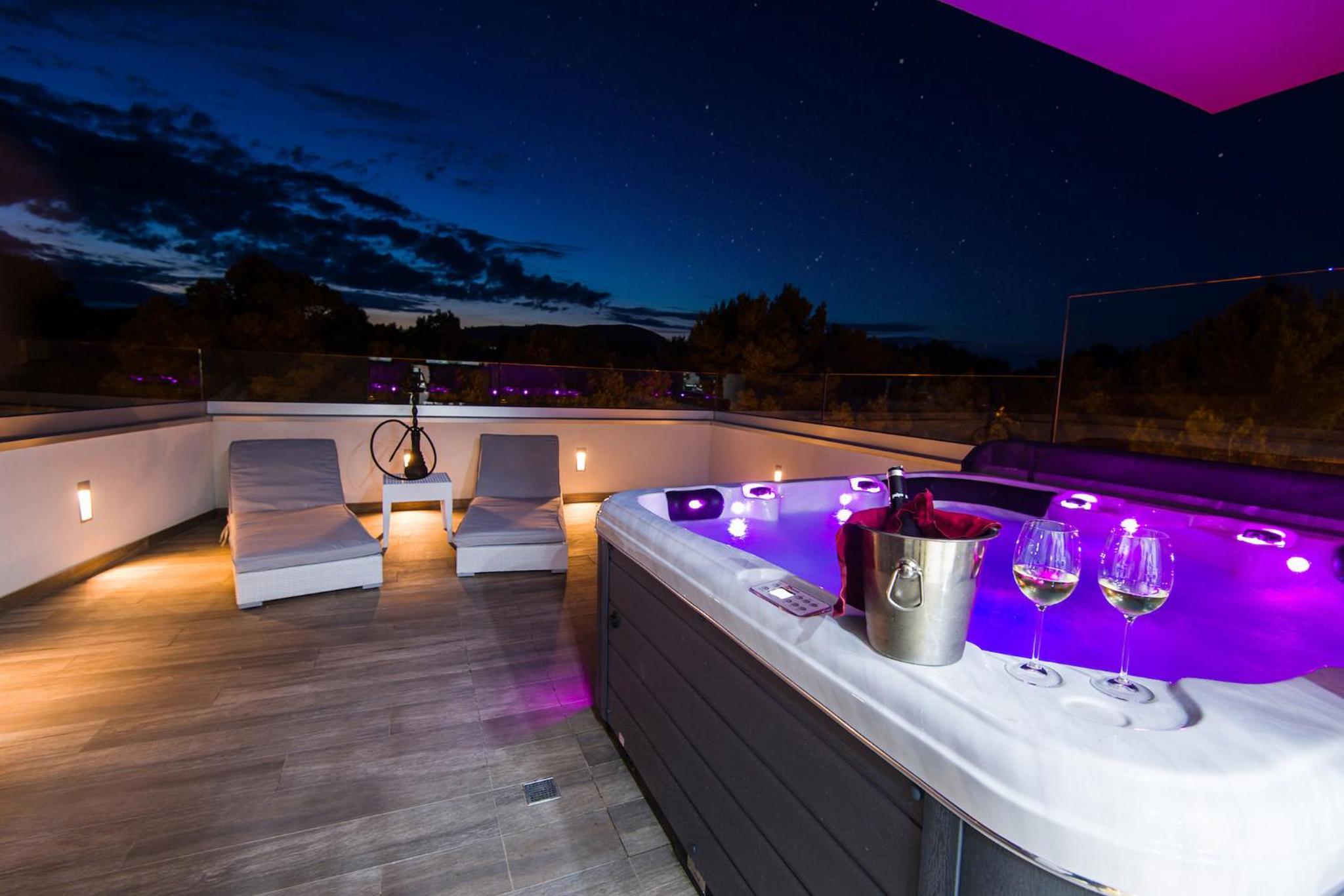 Villa photo 2