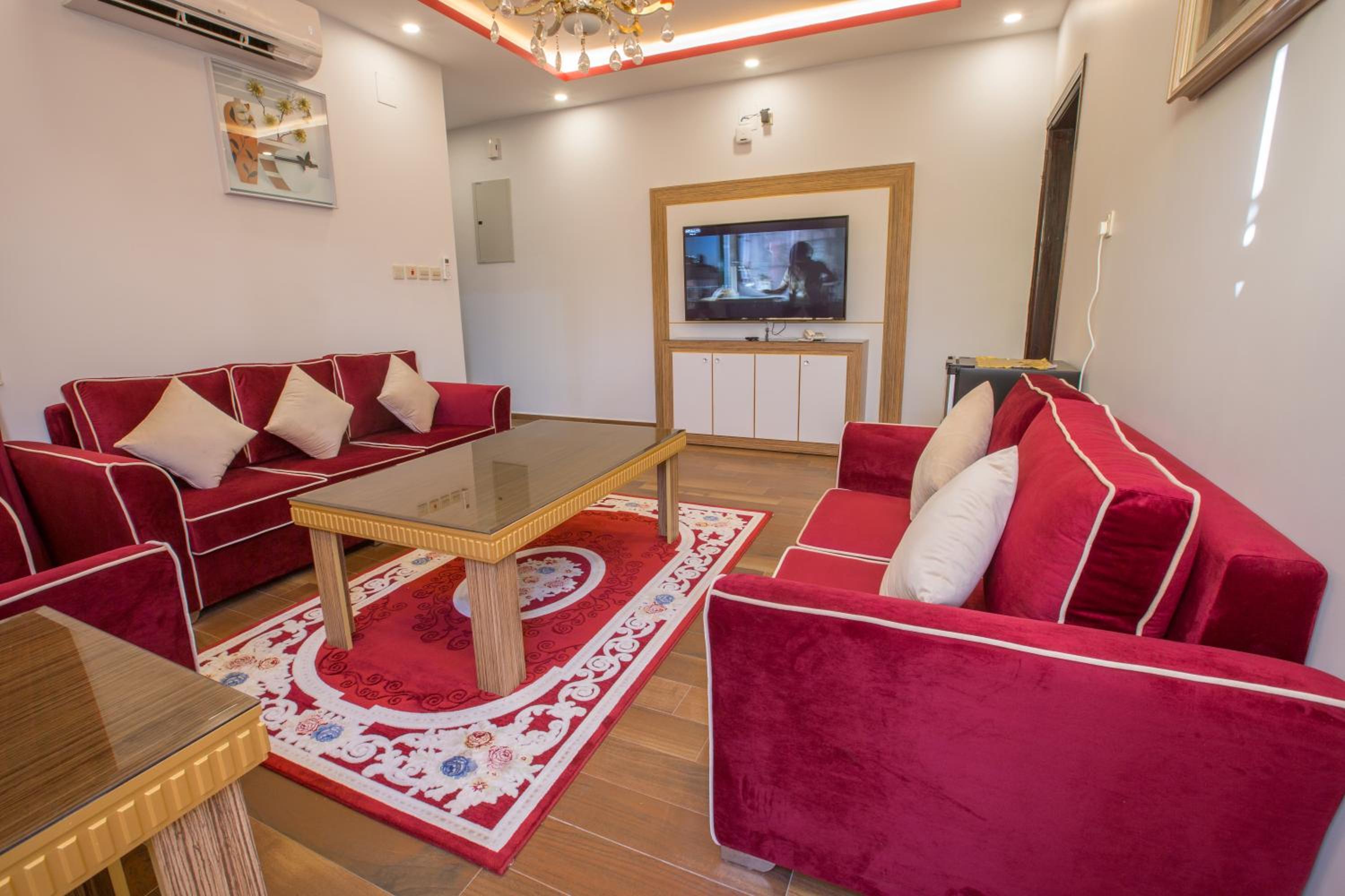 Royal Suite photo 1