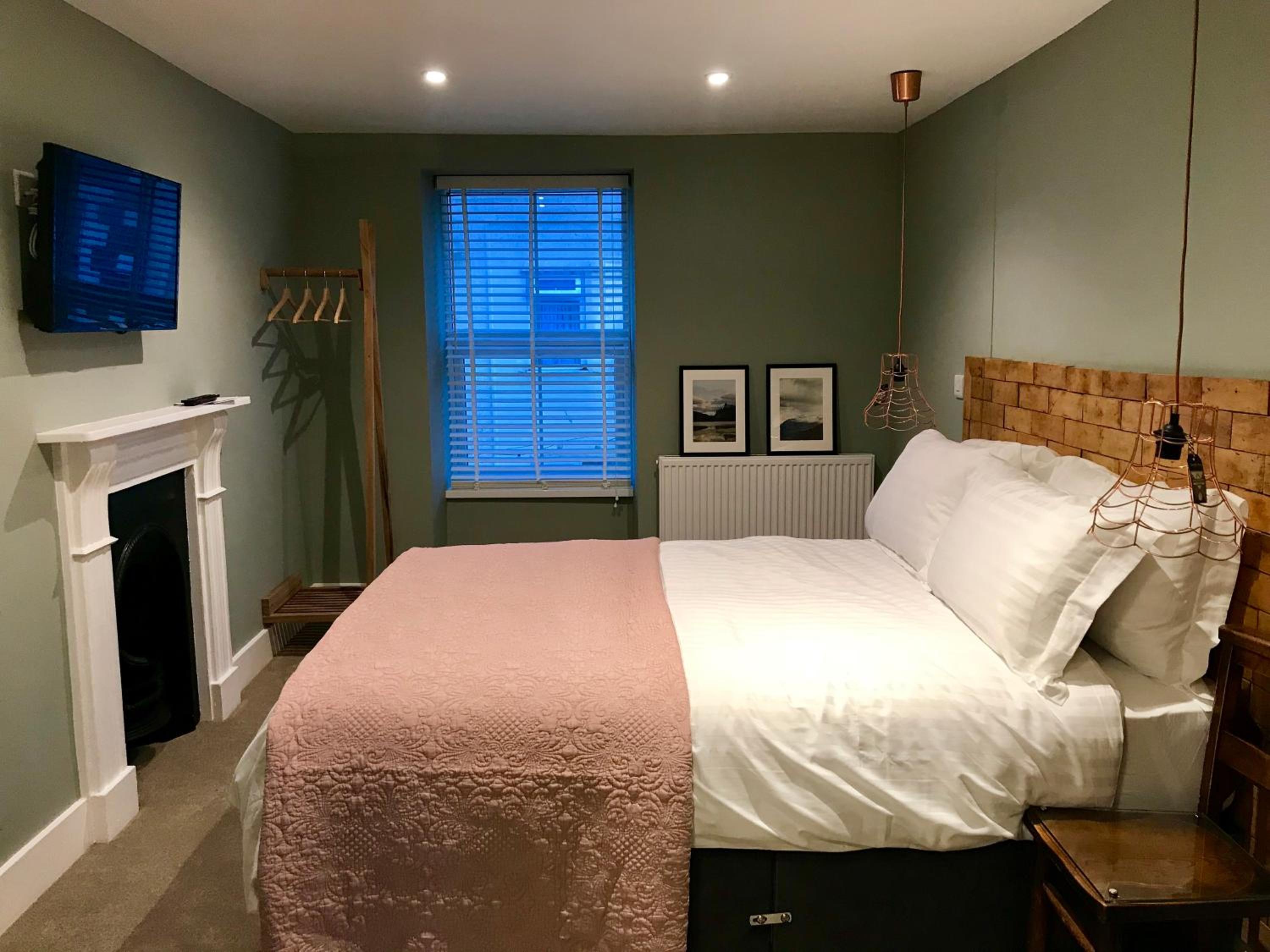 Suite - Photo 12
