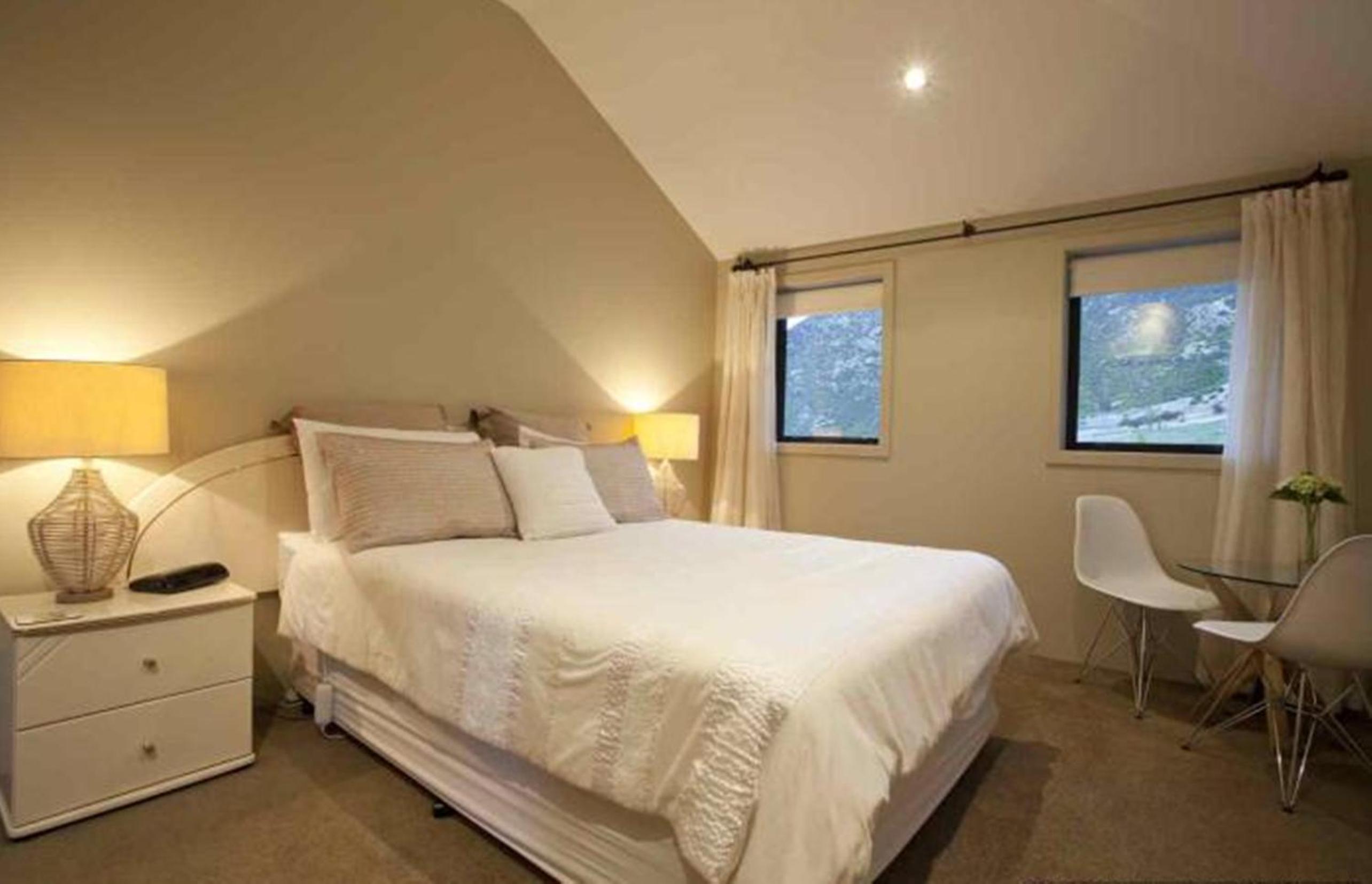 Deluxe Mountainview Suite  photo 3