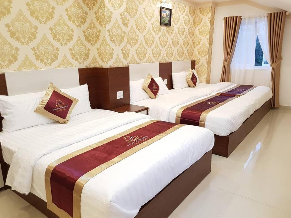 Mixed Dormitory Room
