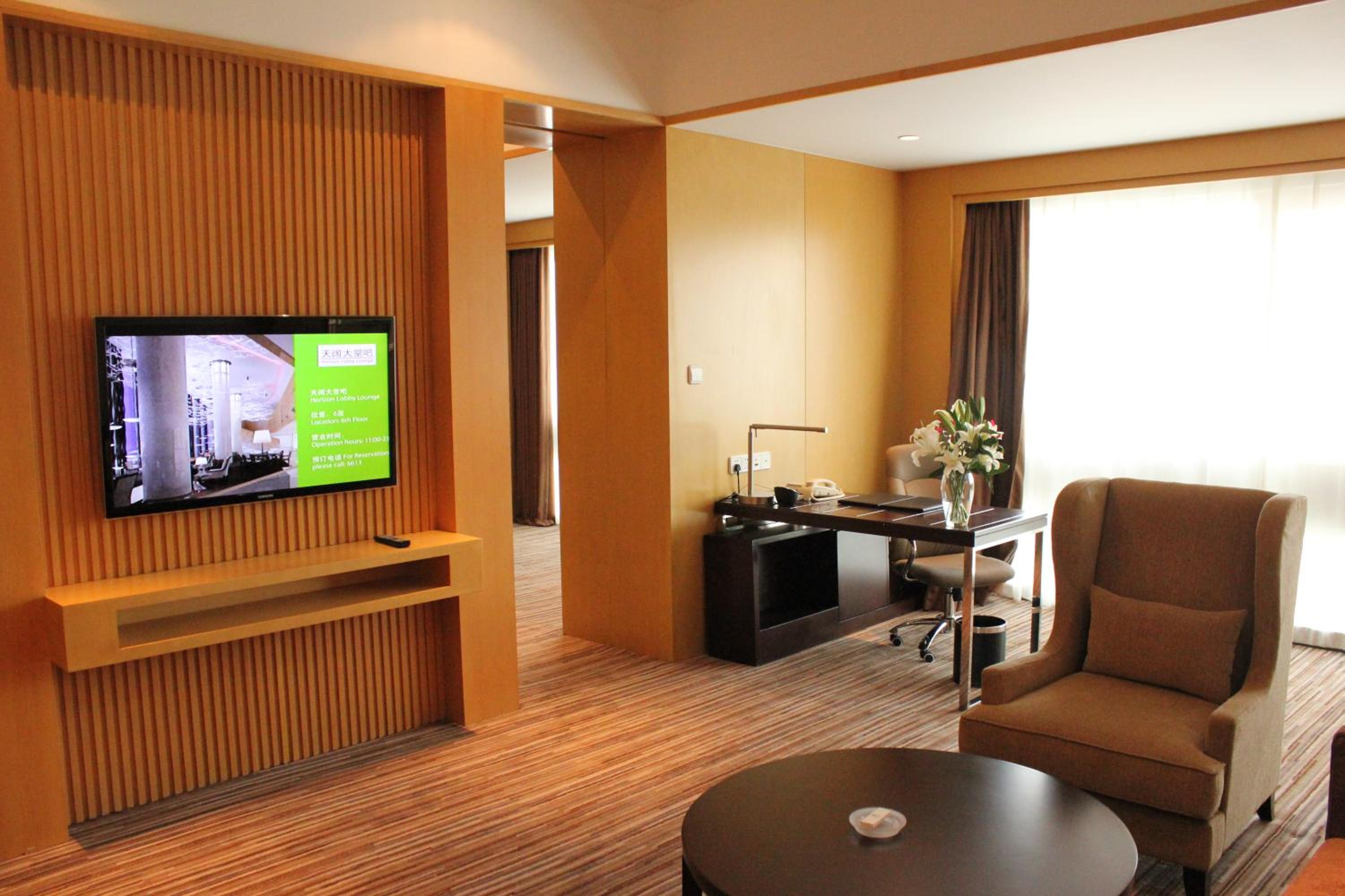 One Bedroom Suite City View