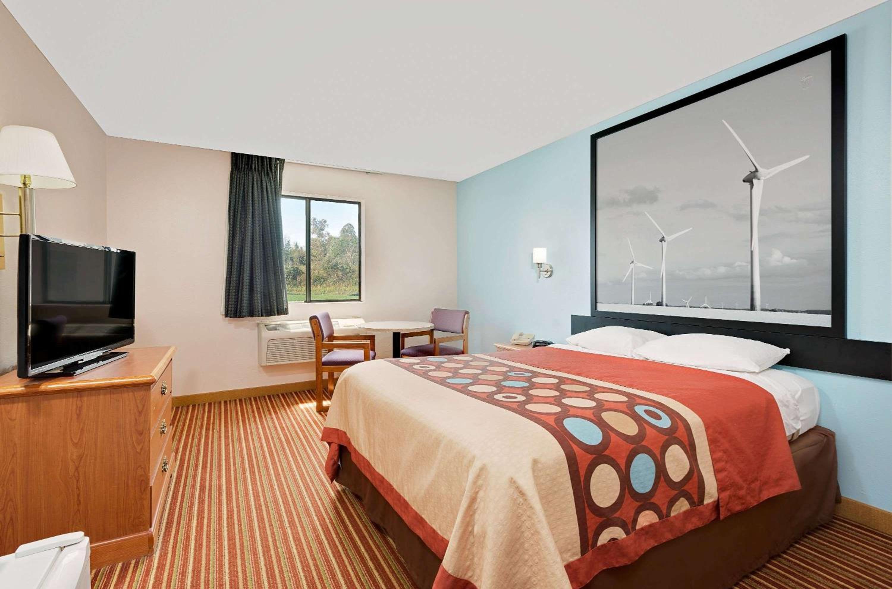 King Room - Disability Access/Non-Smoking - Photo 2