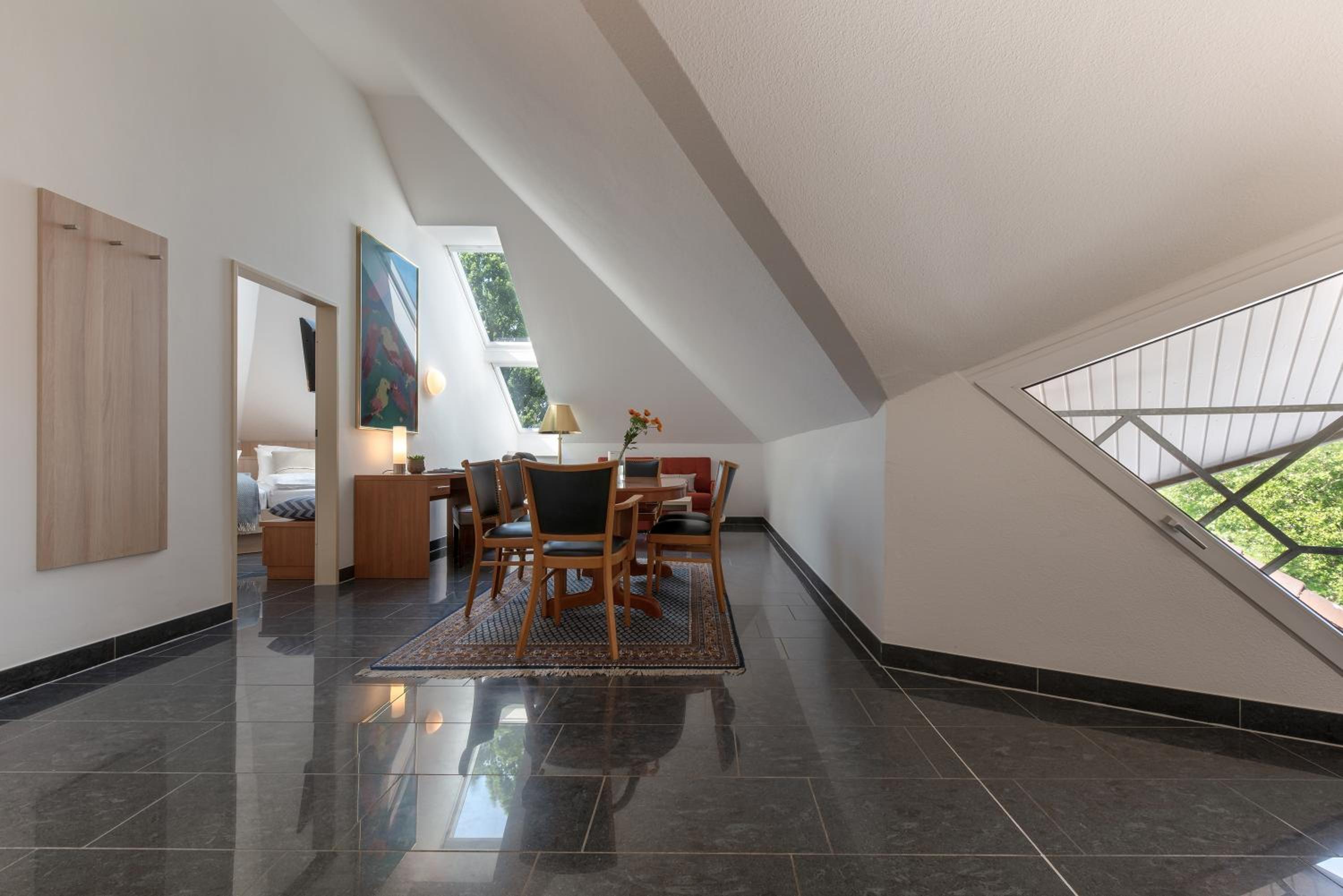 Family Room photo 3