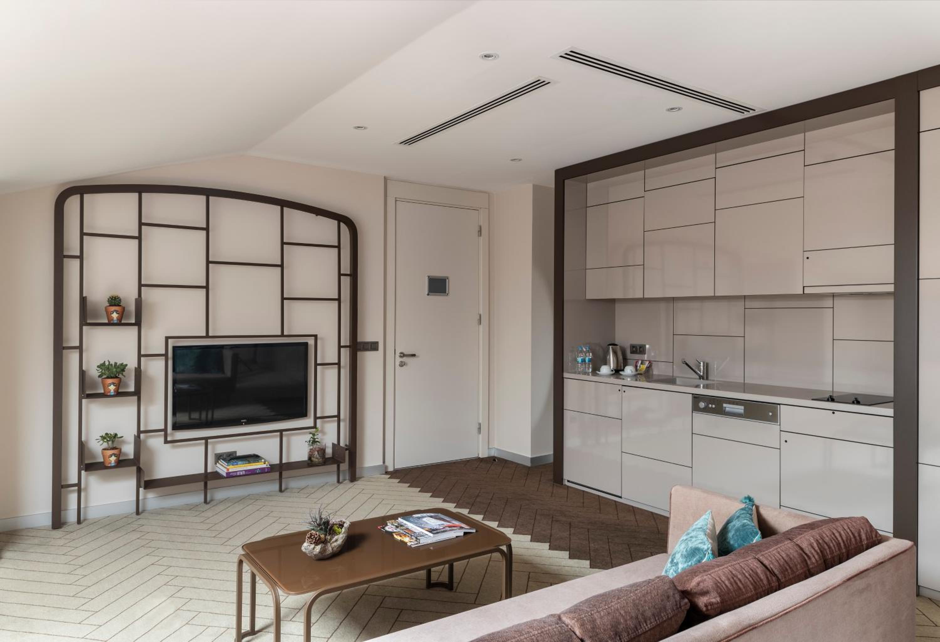 Deluxe Suite photo 2