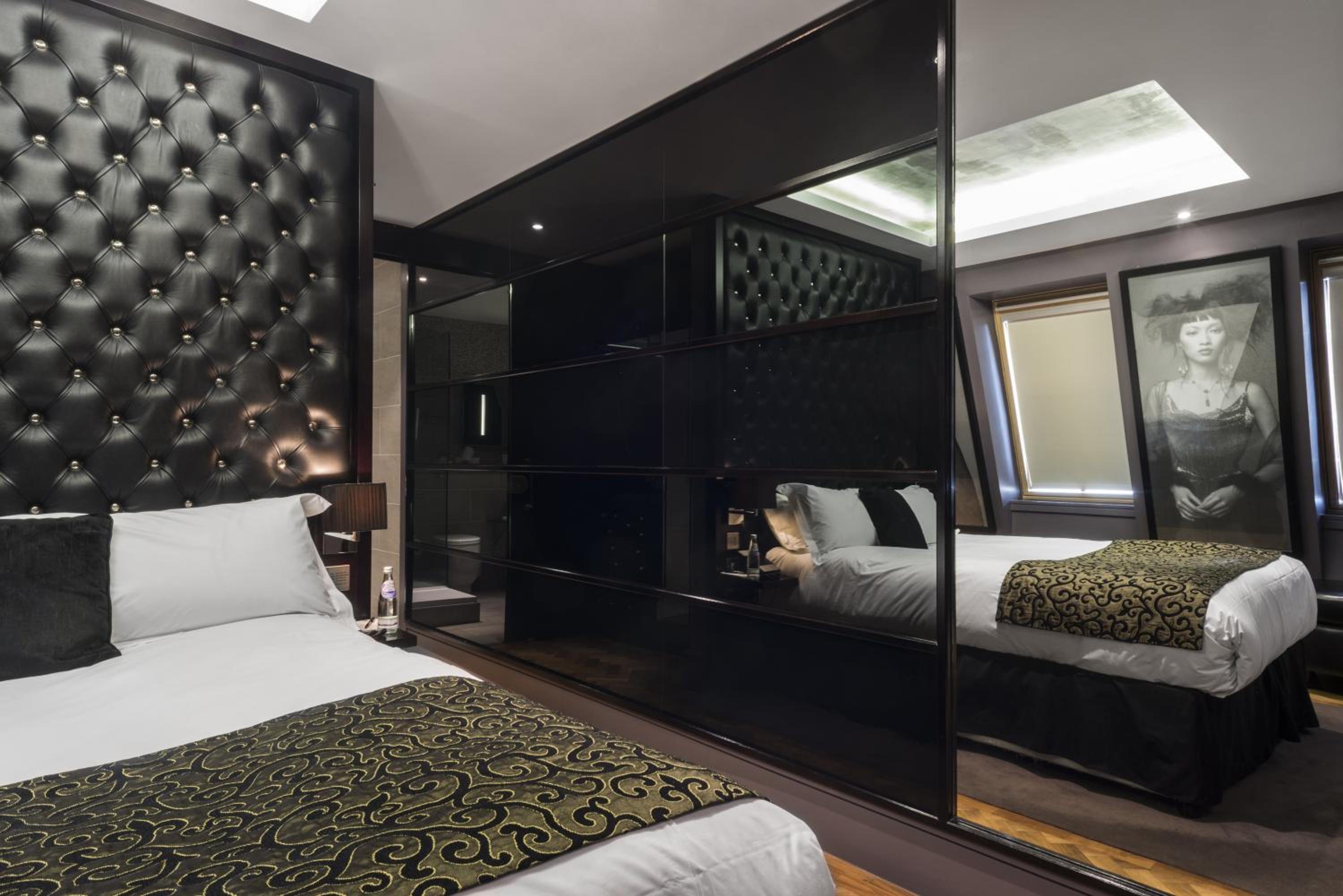 Executive Double Room - Photo 13
