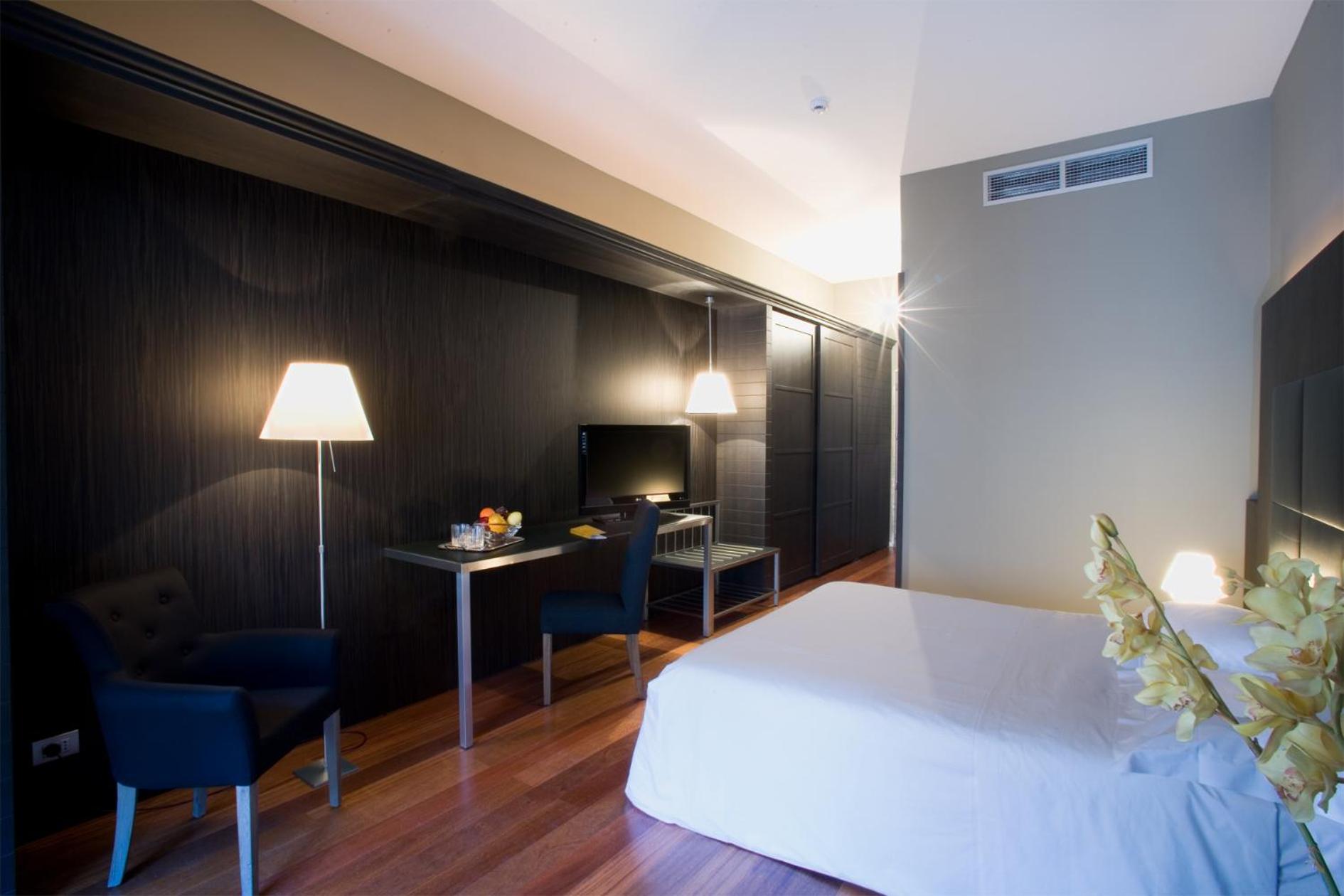 Superior Double Room (1 Adult) - Photo 1