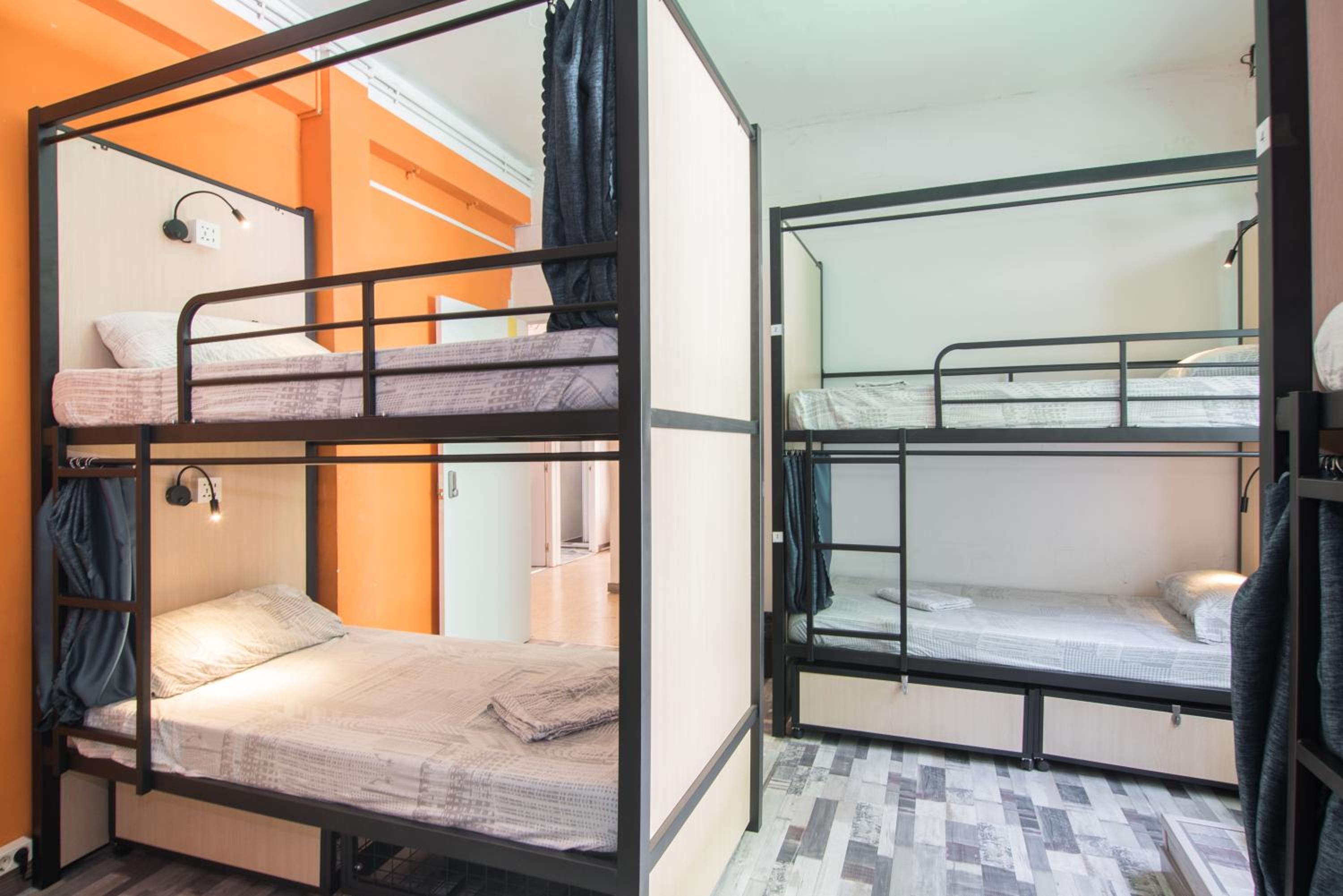 Bed in 6-Bed Mixed Dormitory Room photo 2