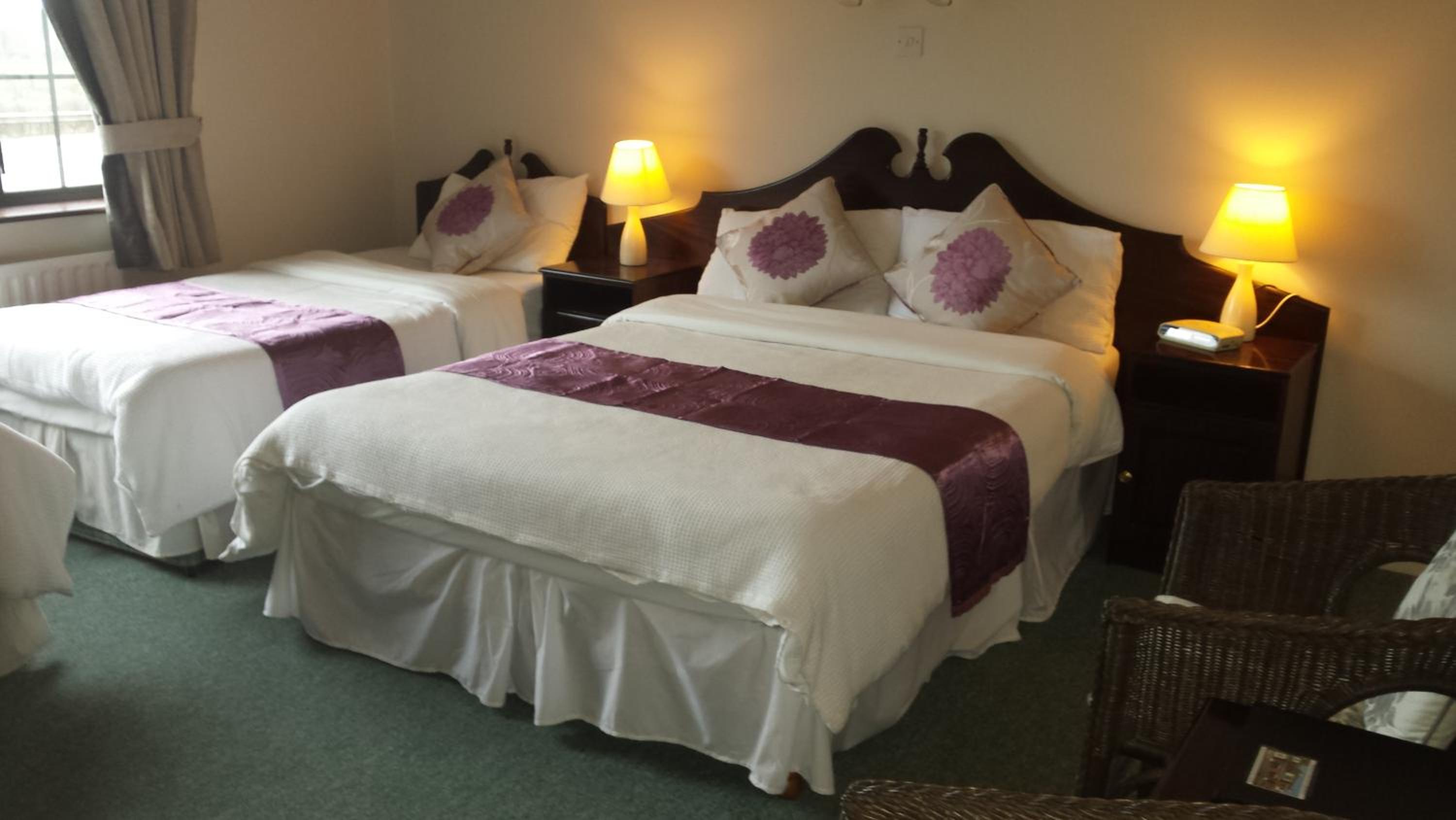 Twin Room - Photo 10