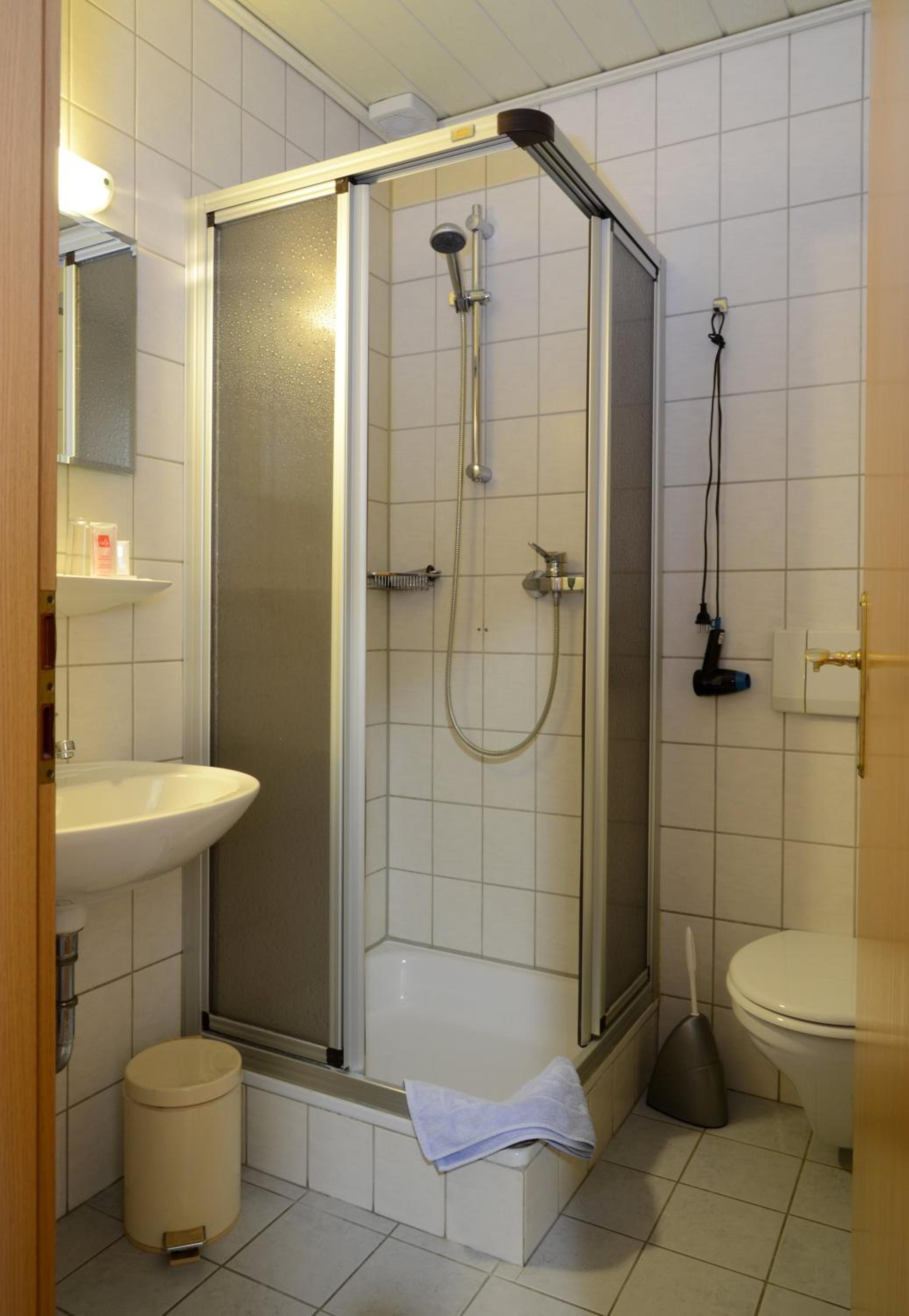 Single Room photo 3