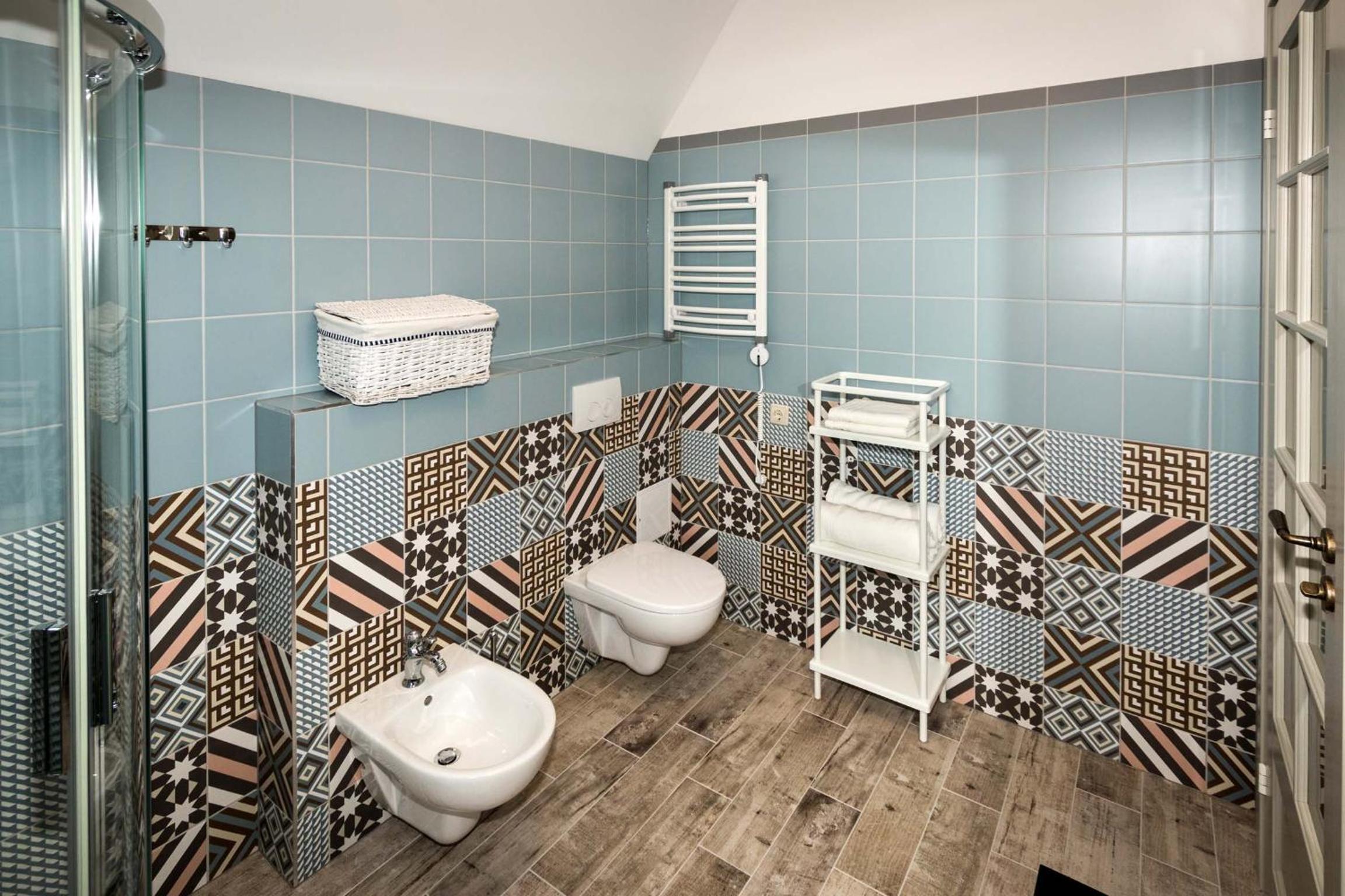 Family Room with Shower photo 3