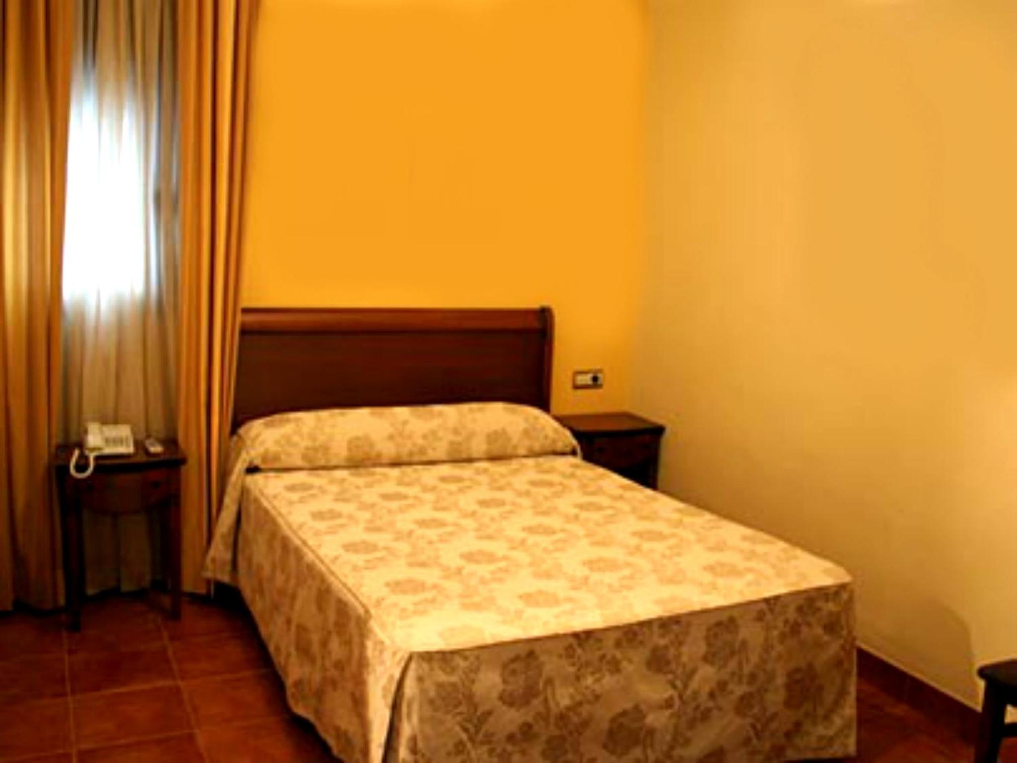 Interior Double or Twin Room - Photo 8