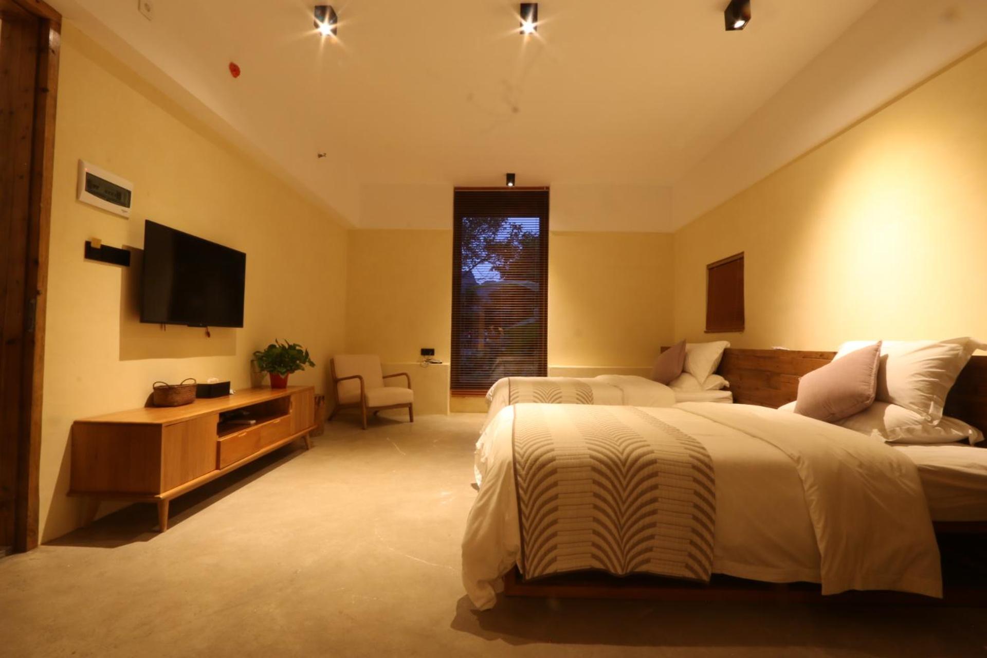 Triple Room with Bath