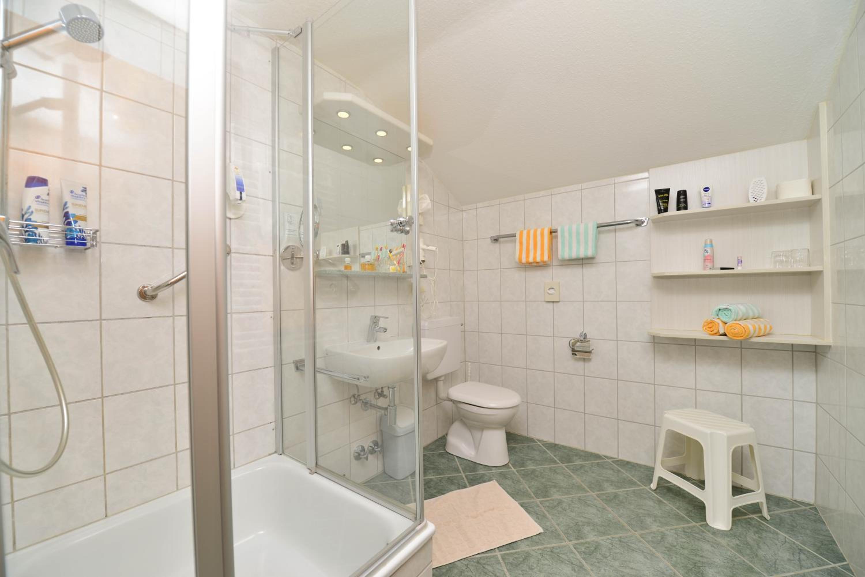 Studio Apartment with Balcony photo 2