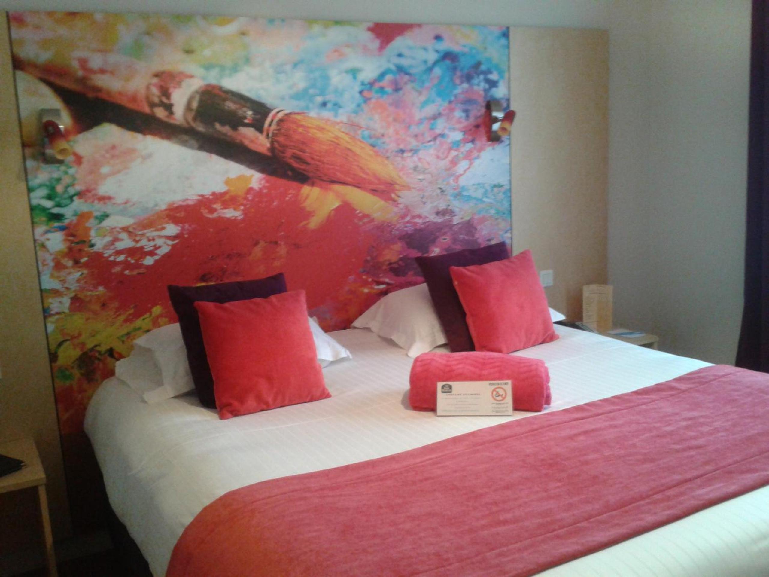 Superior King Room - Non-Smoking - Photo 5