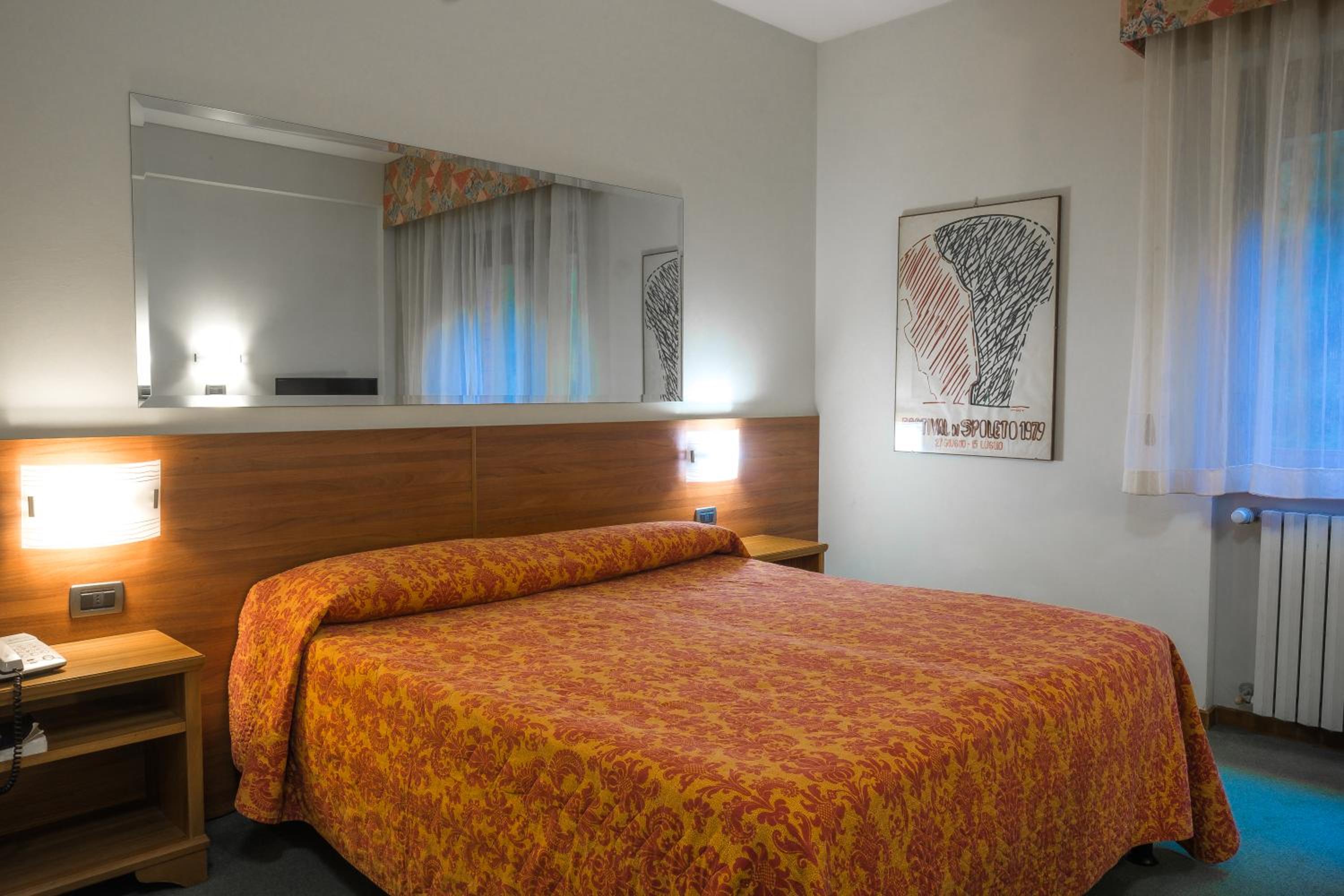 Double or Twin Room - Photo 1