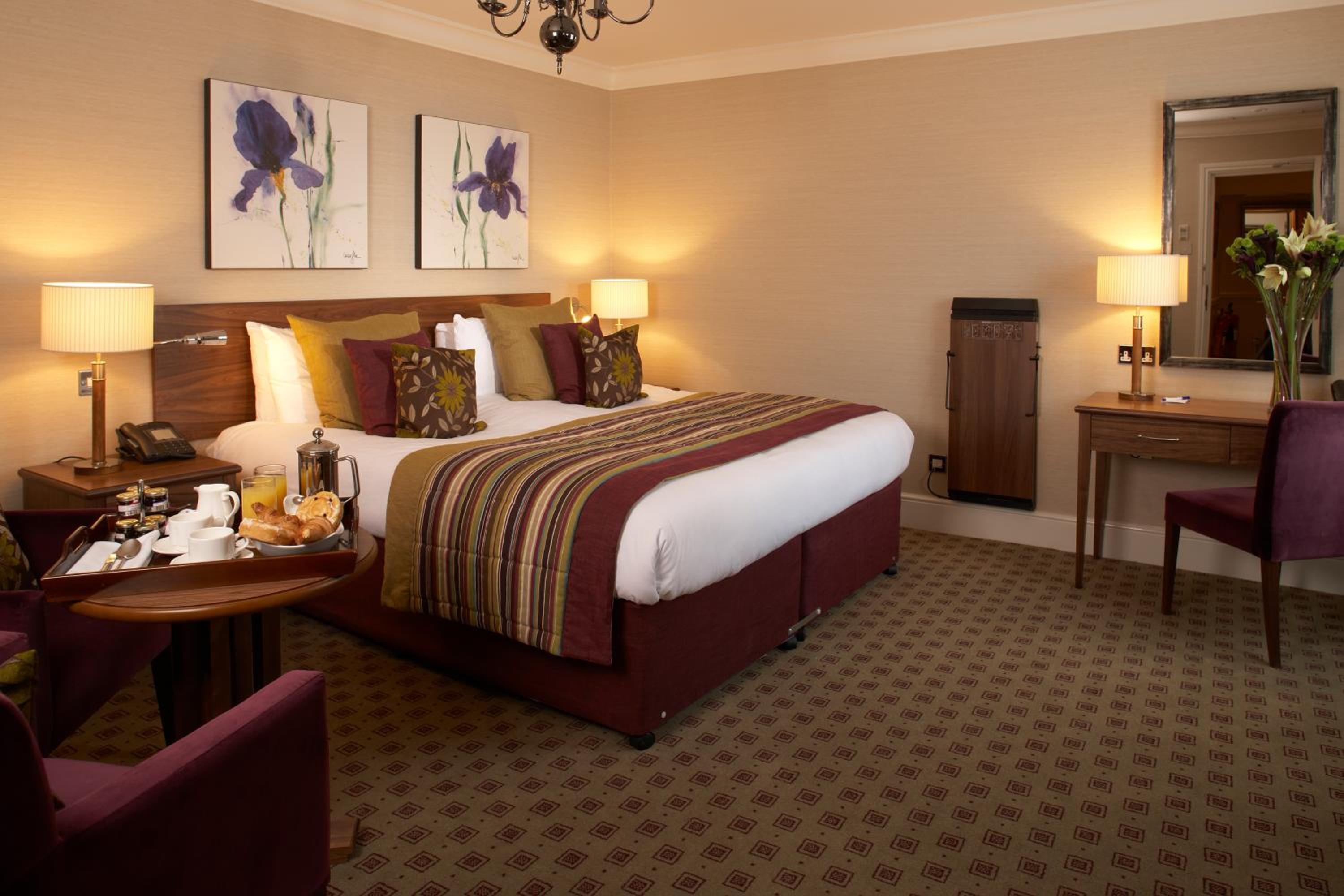 Superior King Room - Non-Smoking - Photo 1