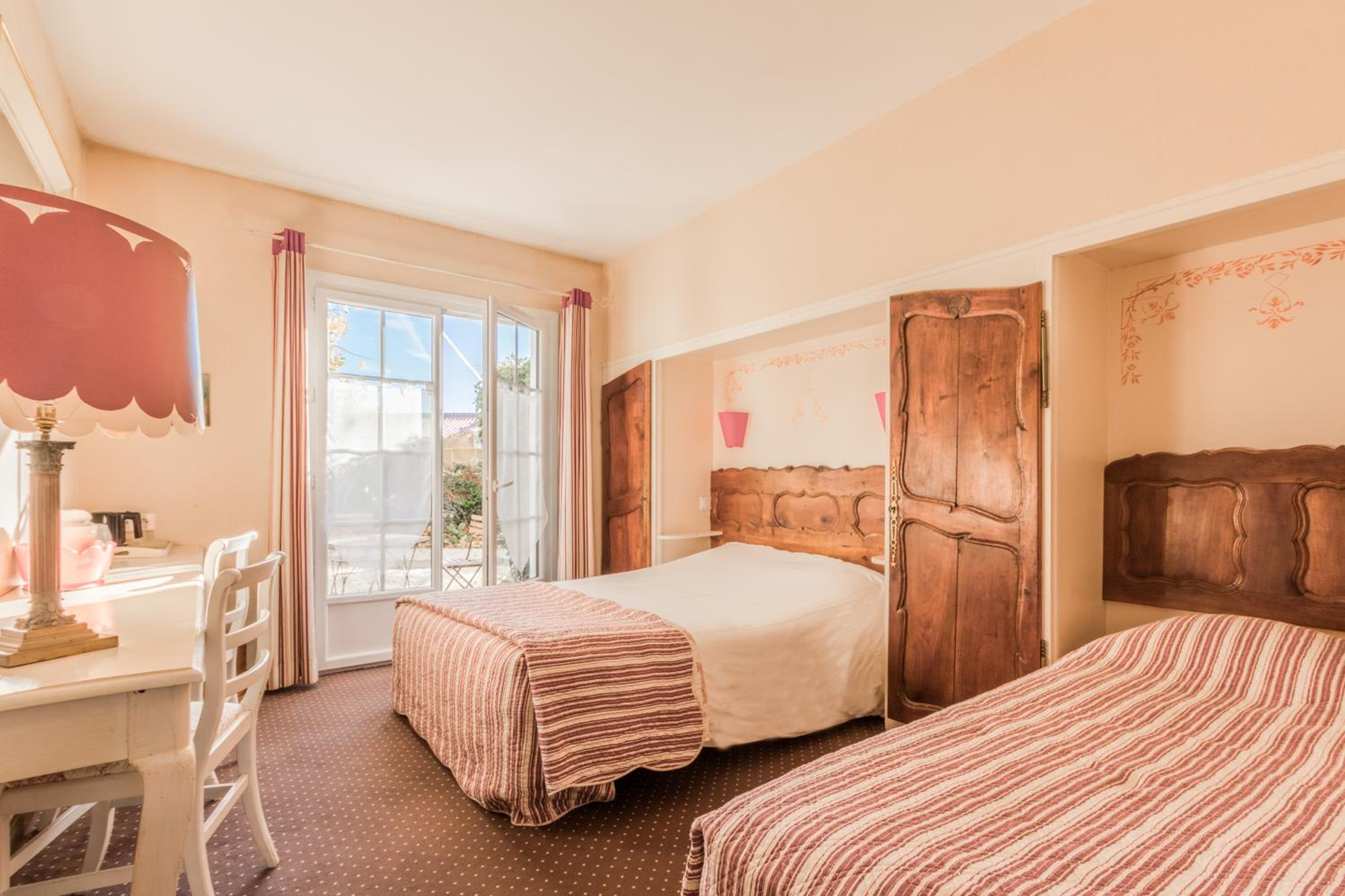 Comfort Triple Room