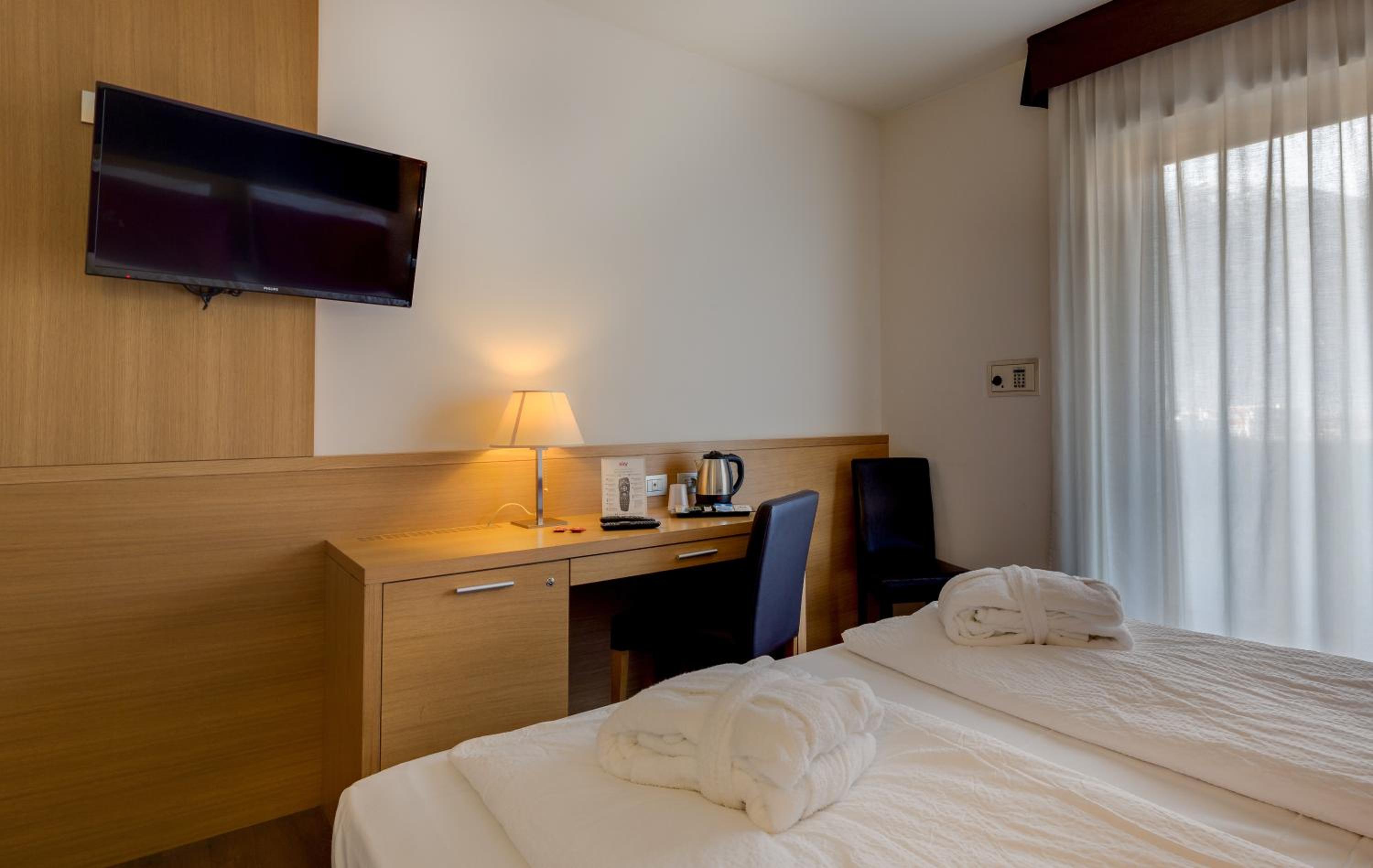 Executive Double Room - Photo 3