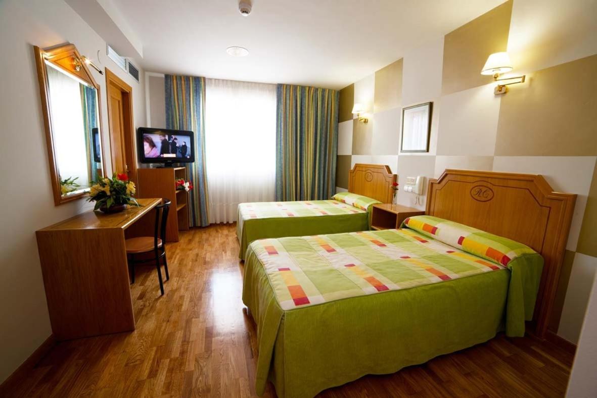 Habitación Doble o con Dos Camas