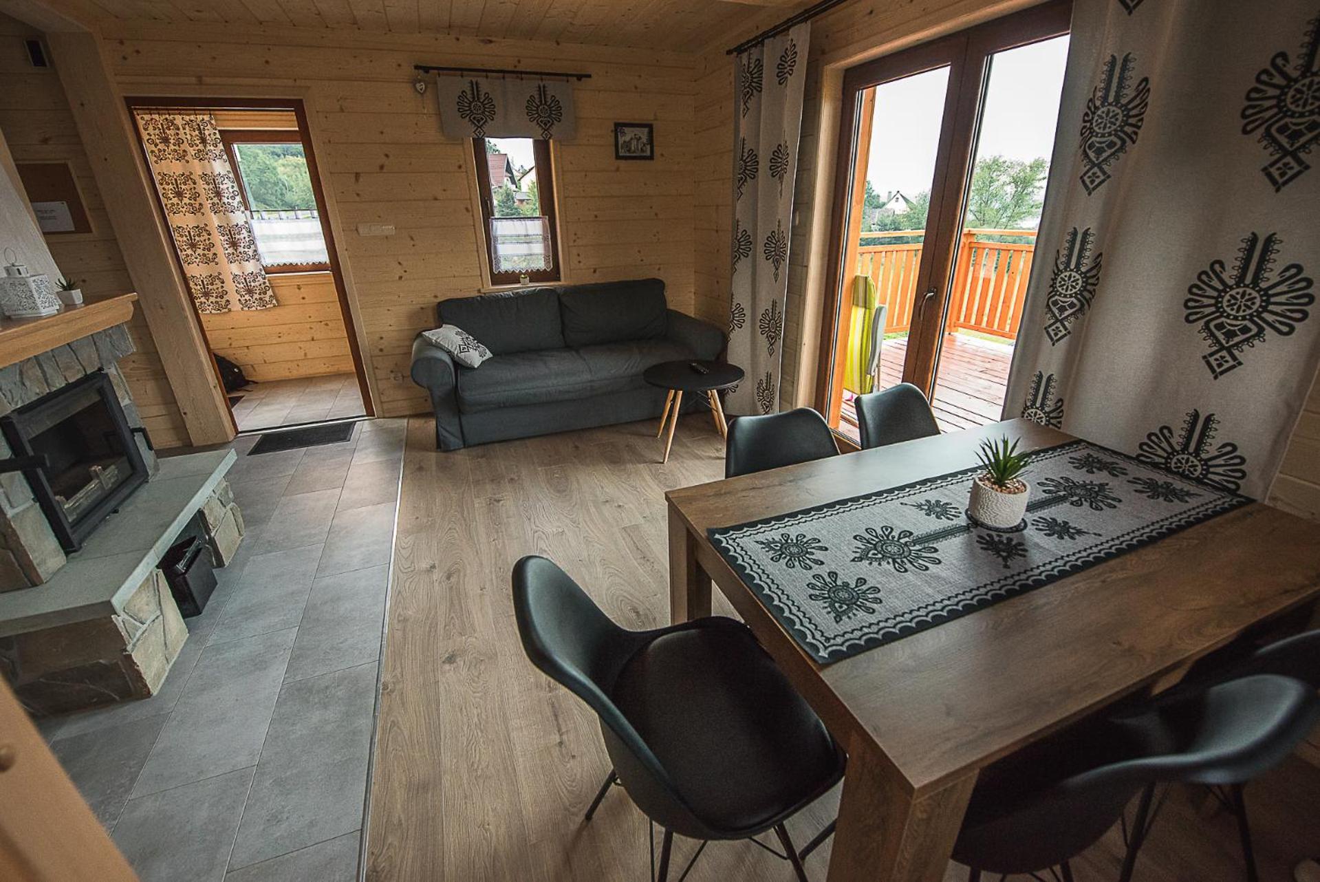 Three-Bedroom House photo 1