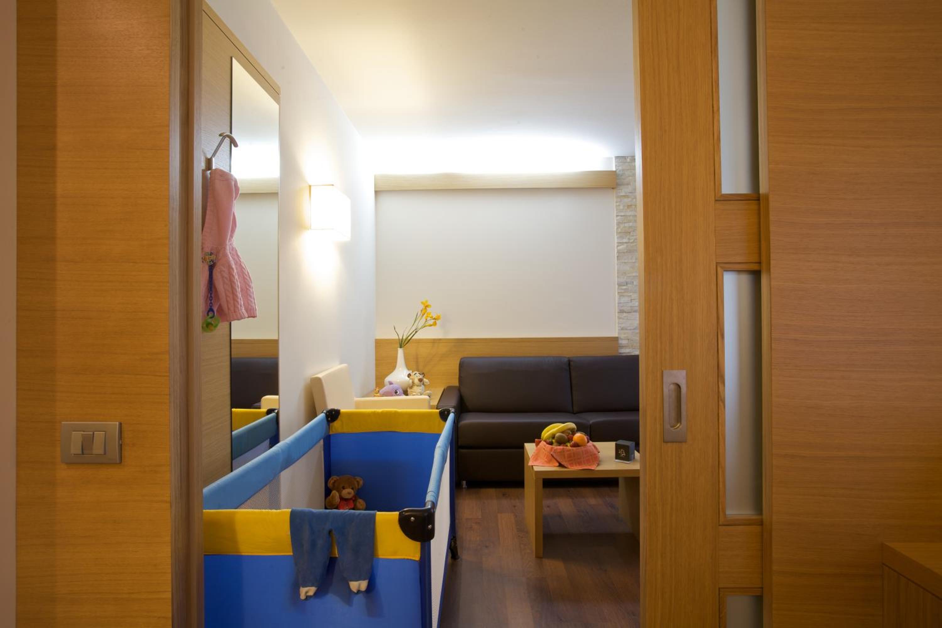 King Suite with Sofa Bed - Photo 28