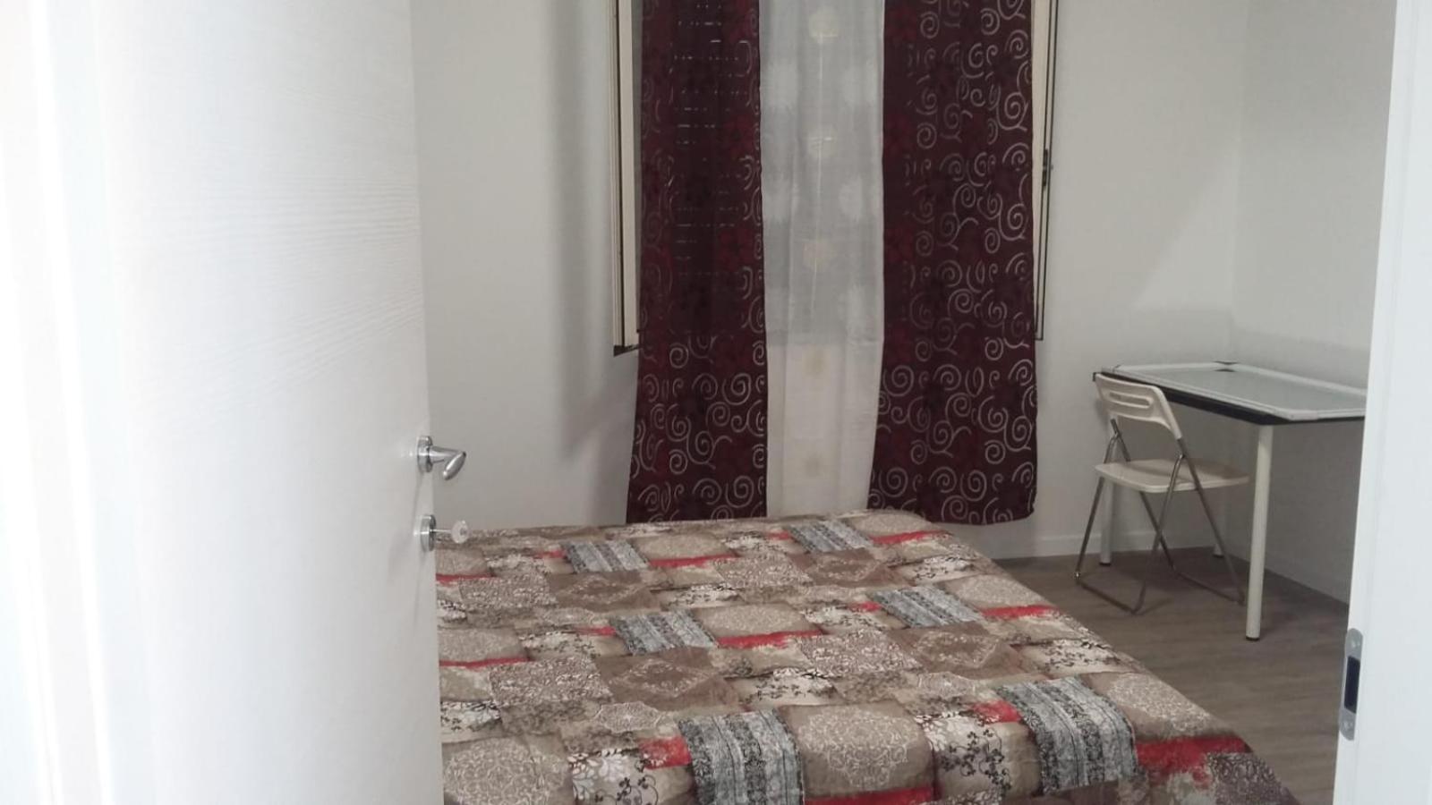 Budget Double Room With Shared Bathroom photo 2