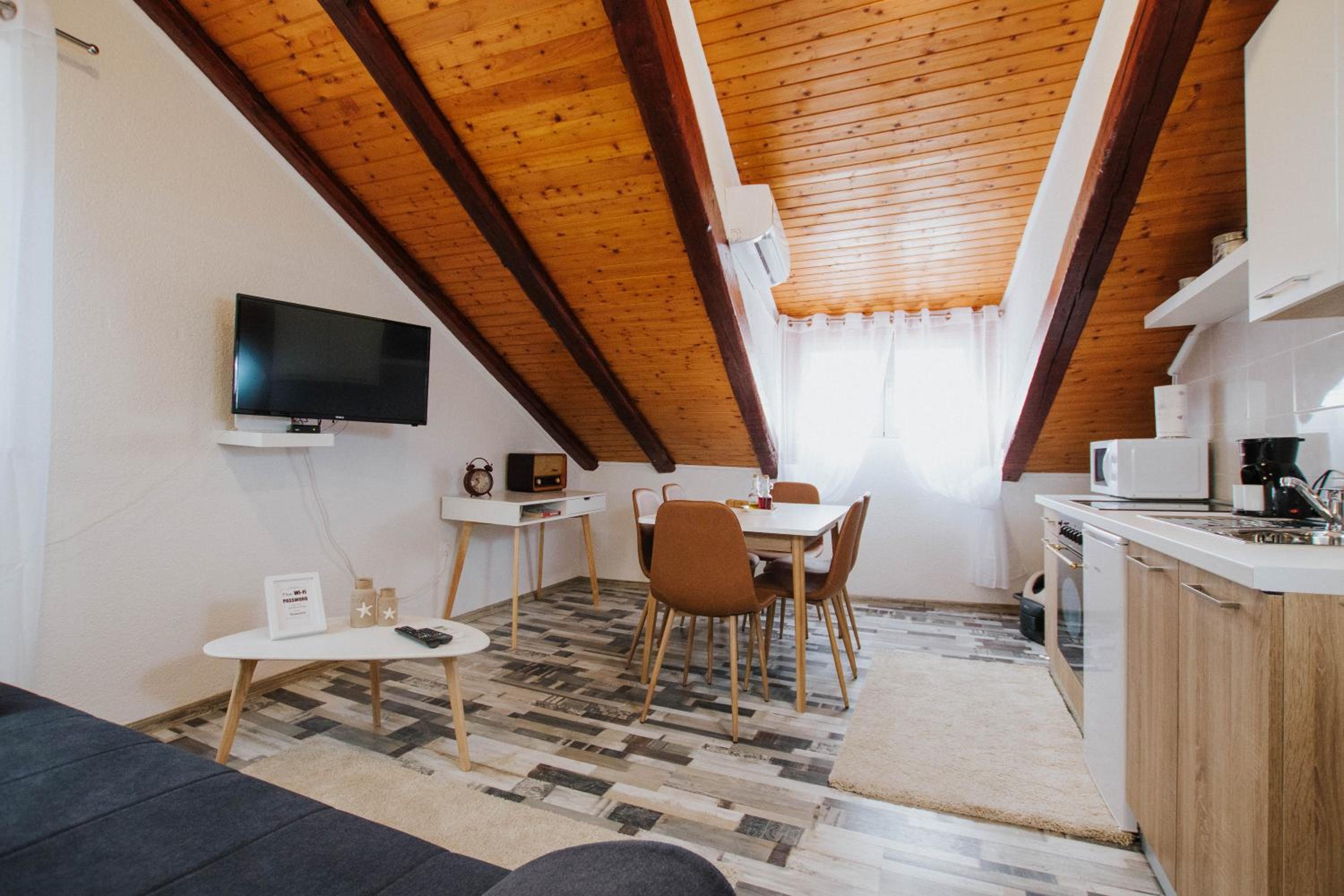 Loft - Photo 3