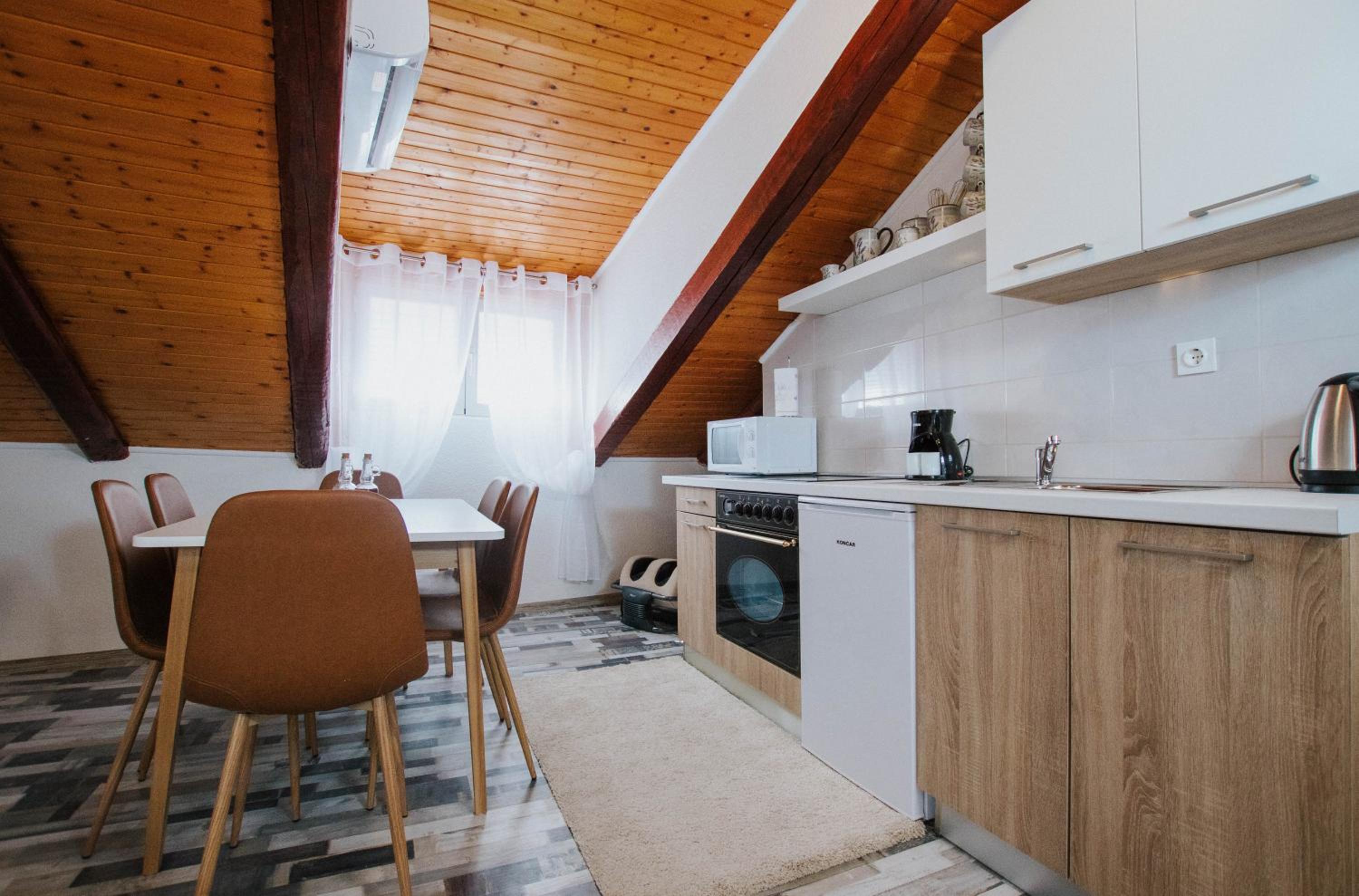 Loft - Photo 15