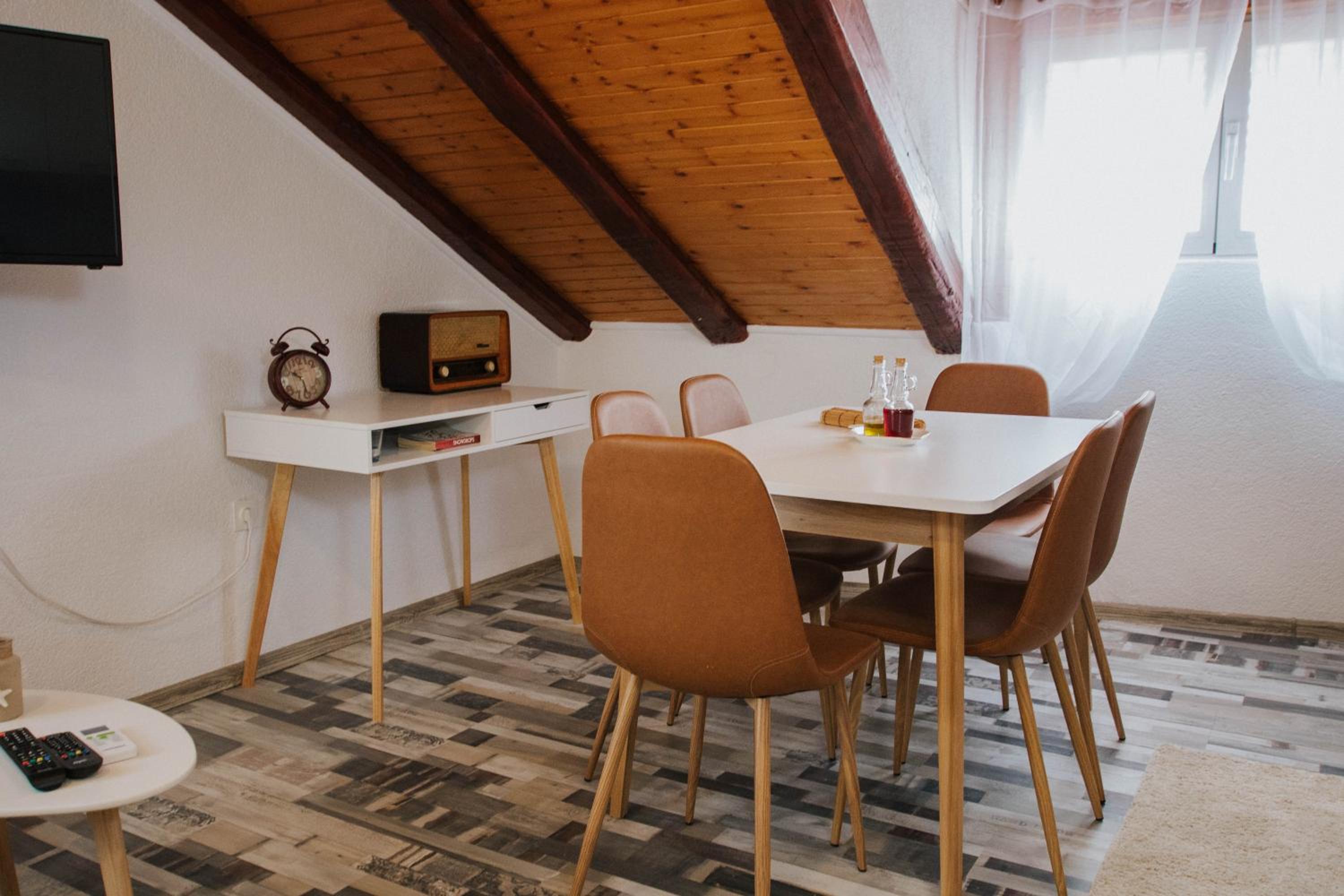 Loft - Photo 16