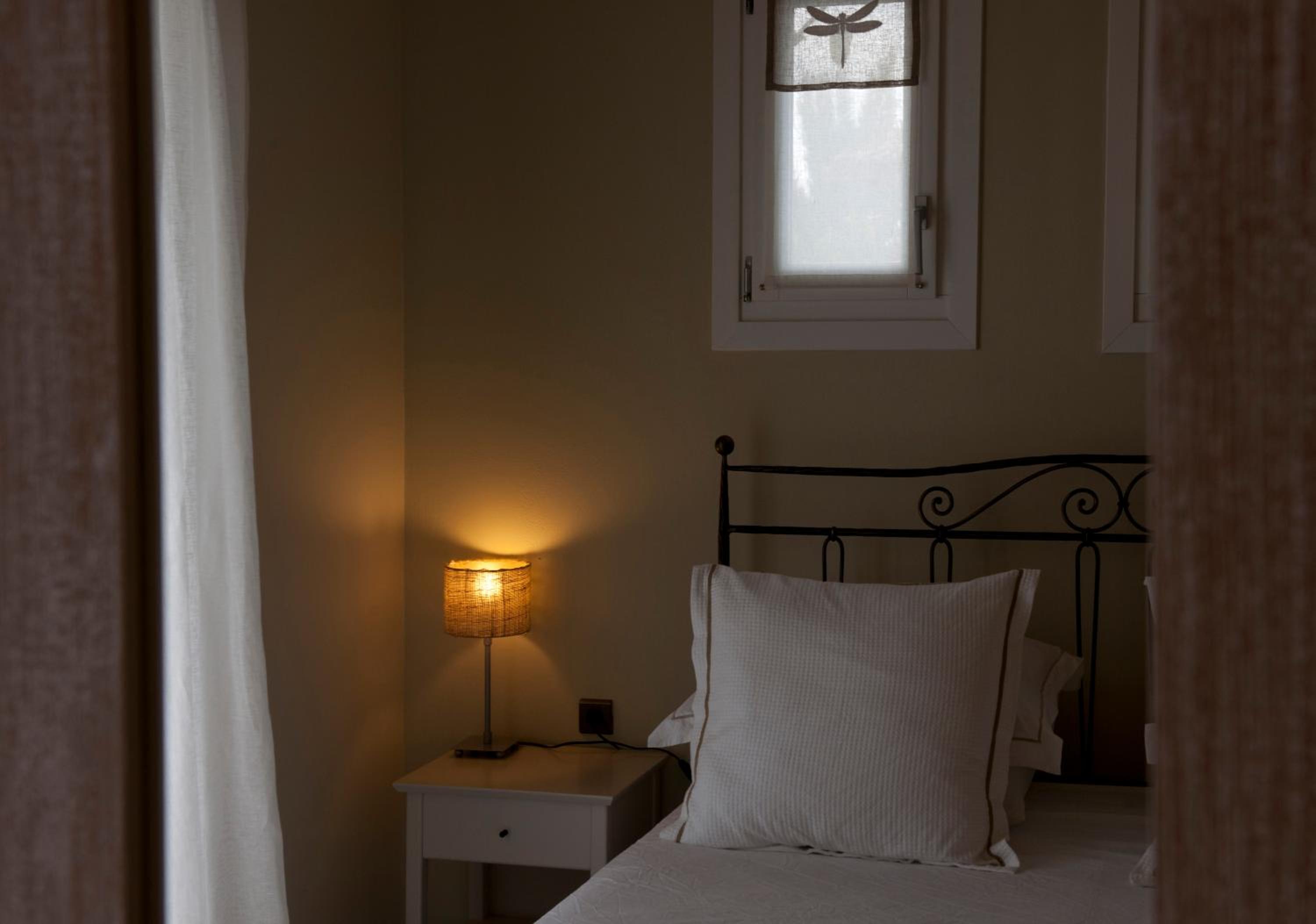 One-Bedroom Apartment - Photo 7
