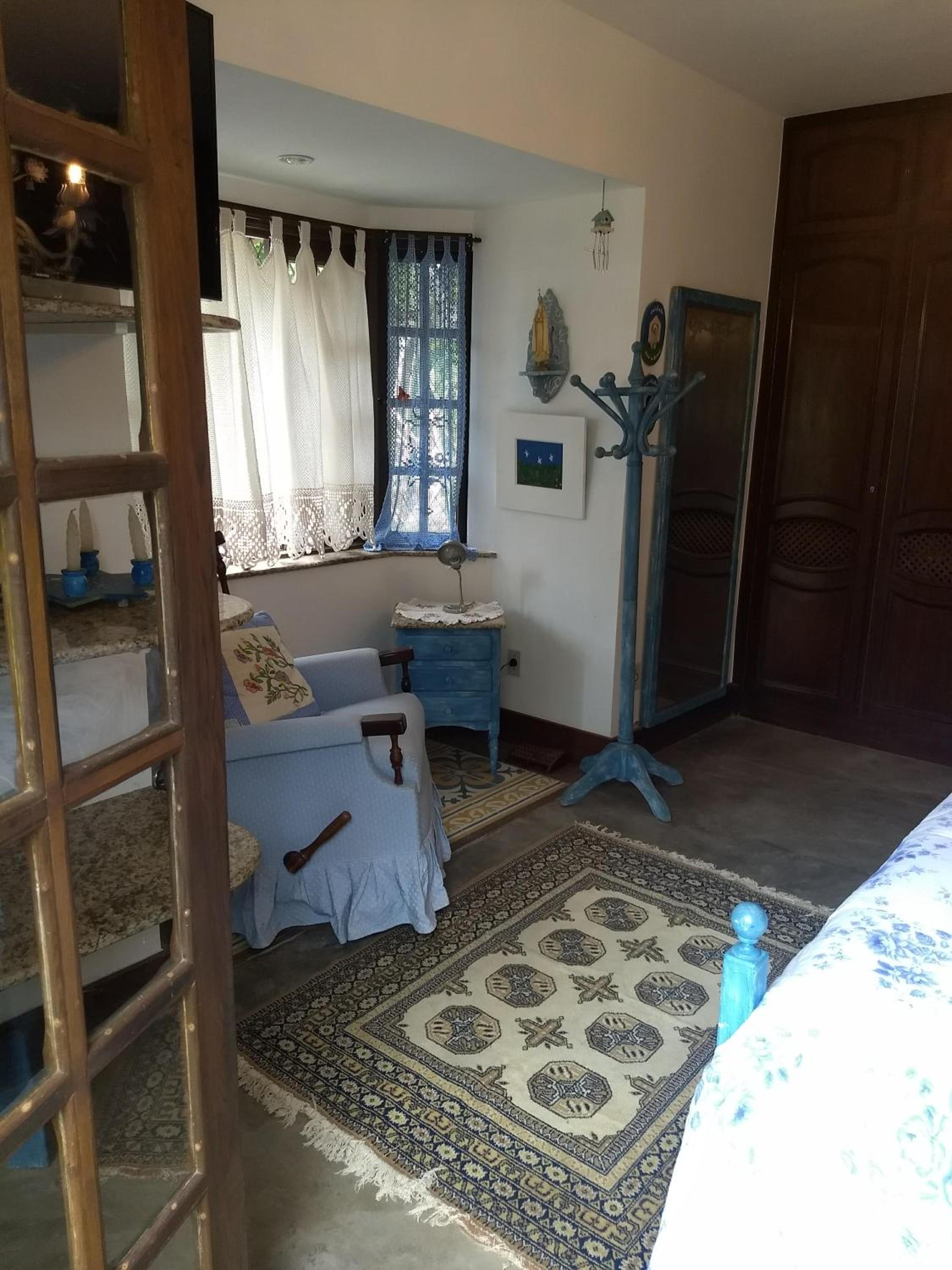 Suite with Mountain View