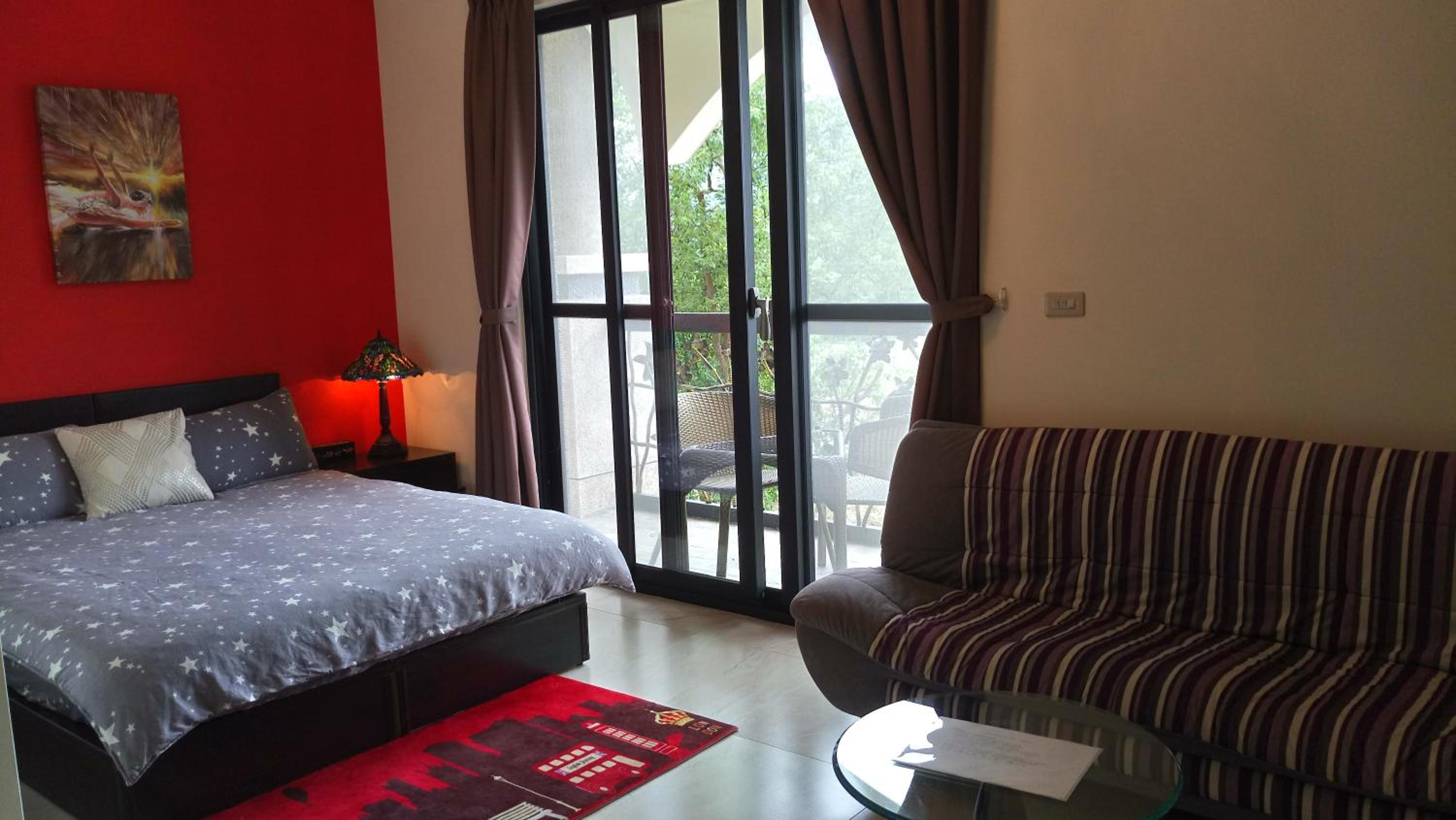 Deluxe Double Room with Balcony photo 2