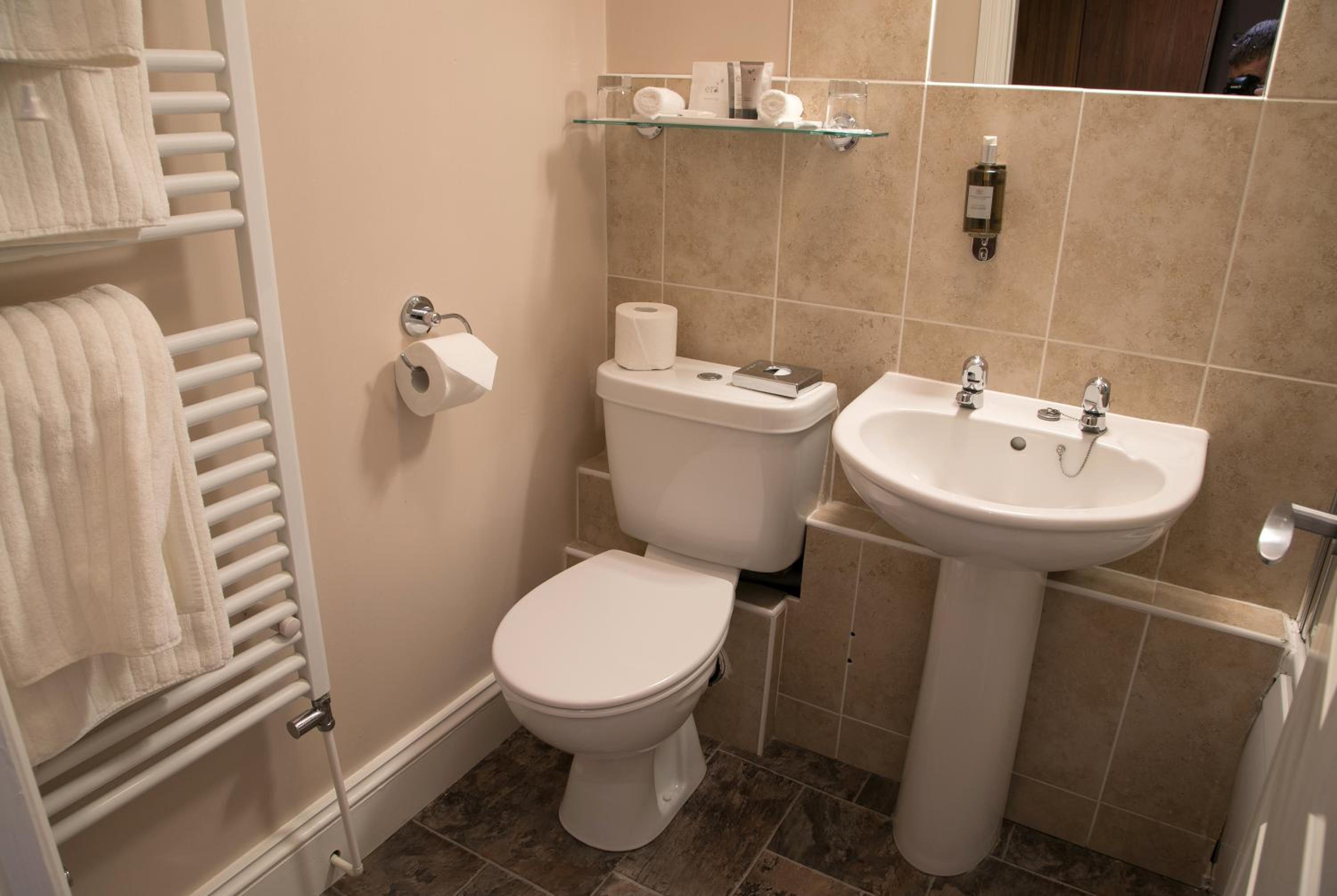 Standard Twin Room - Non-Smoking - Photo 4