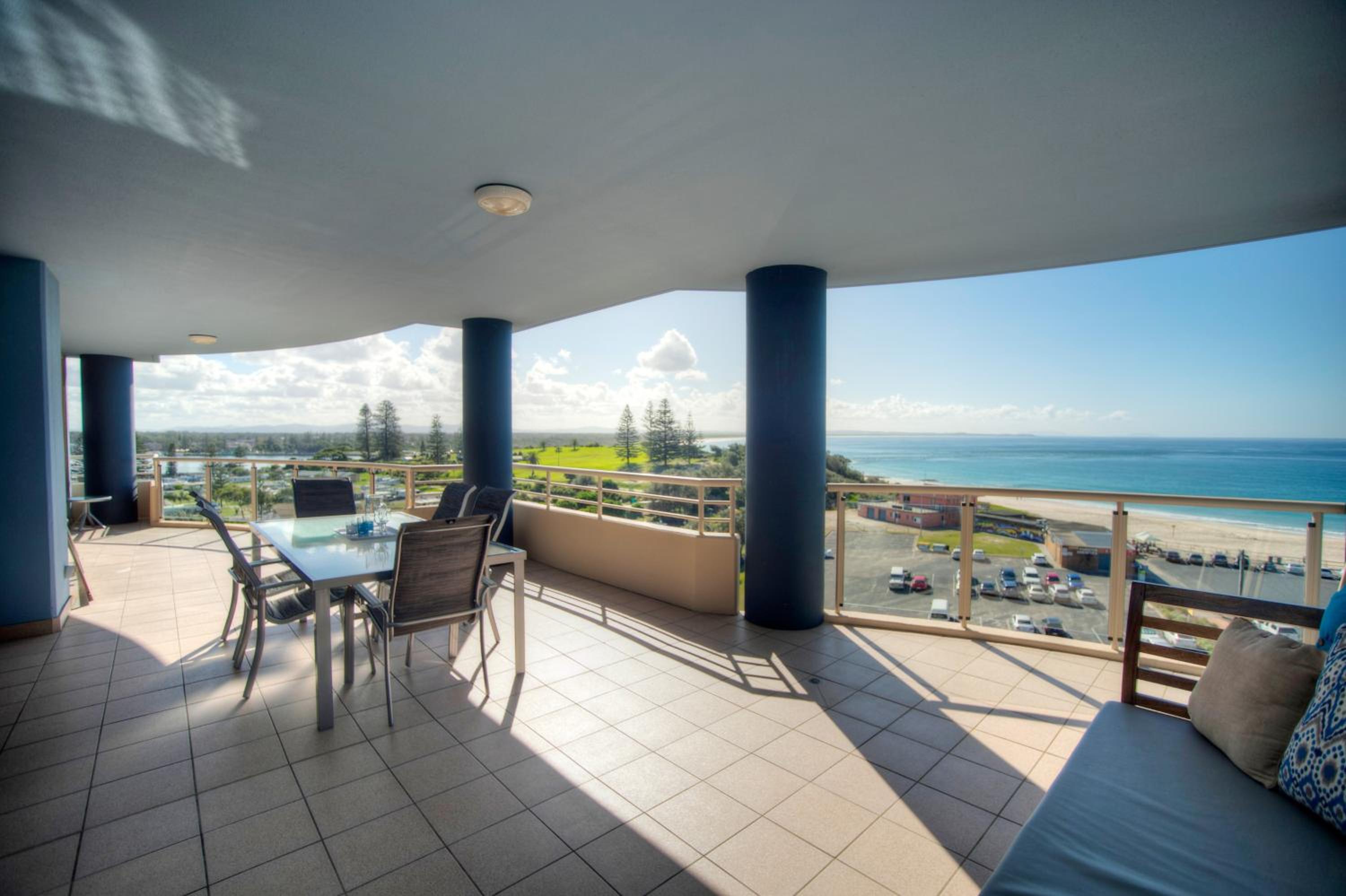 Three-Bedroom Apartment with Beach View - Level 8 (Unit 19) photo 3
