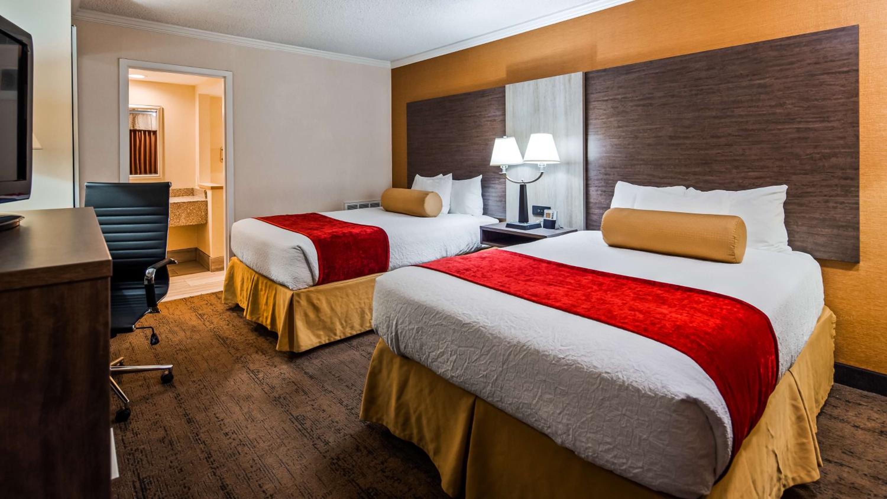 Double Room with Two Double Beds - Photo 6