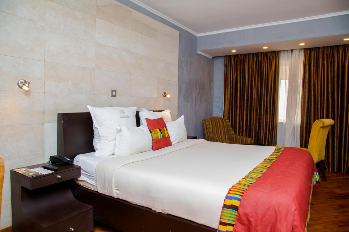 Deluxe Double Room (Complimentary Breakfast For 1)