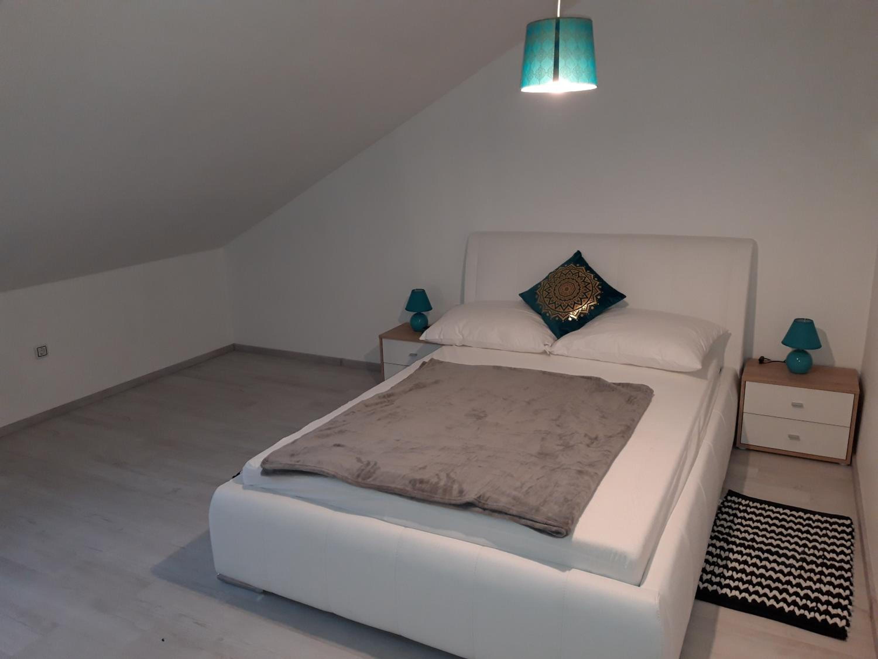 Apartment - Photo 13
