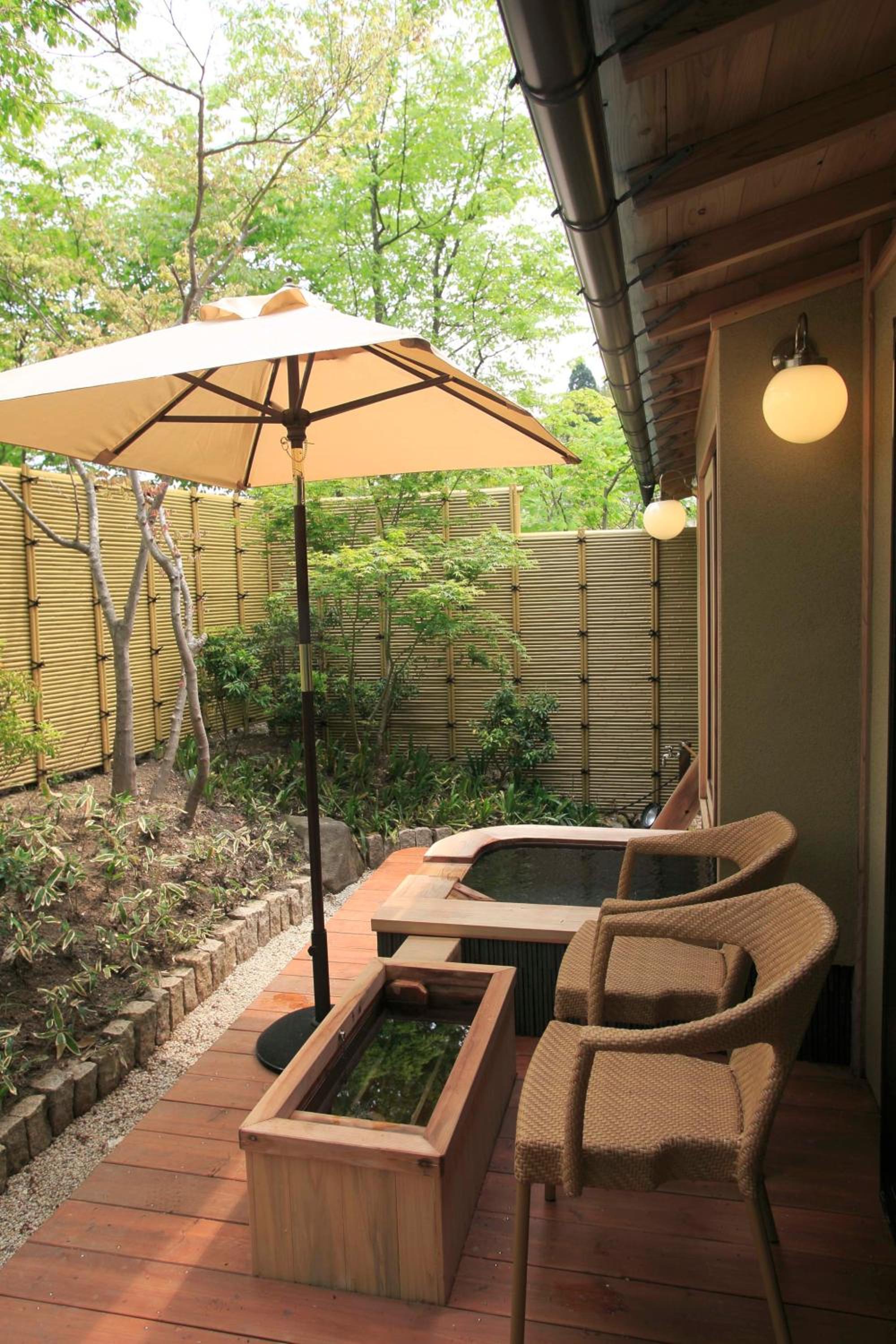 Maisonette with Tatami Area and Open-Air Bath and Balcony - E2 photo 2
