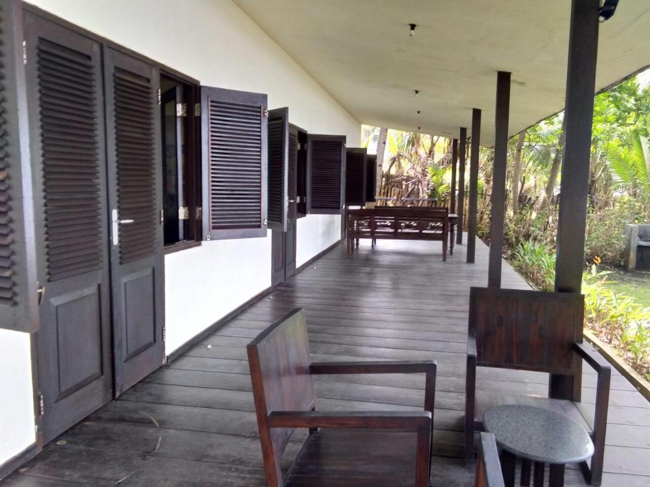 Three-Bedroom Villa - Photo 2