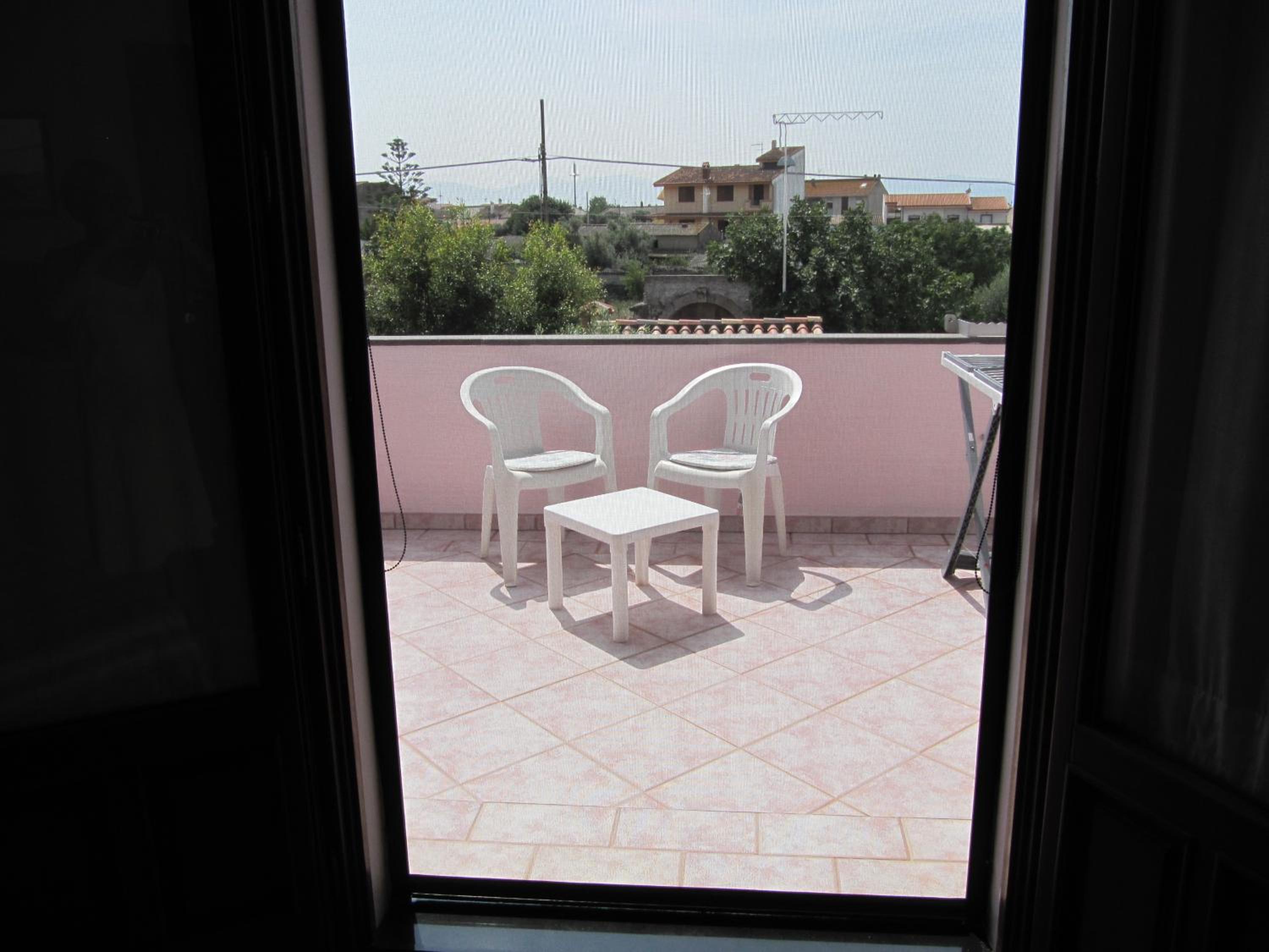 Double or Twin Room with Private Bathroom photo 3