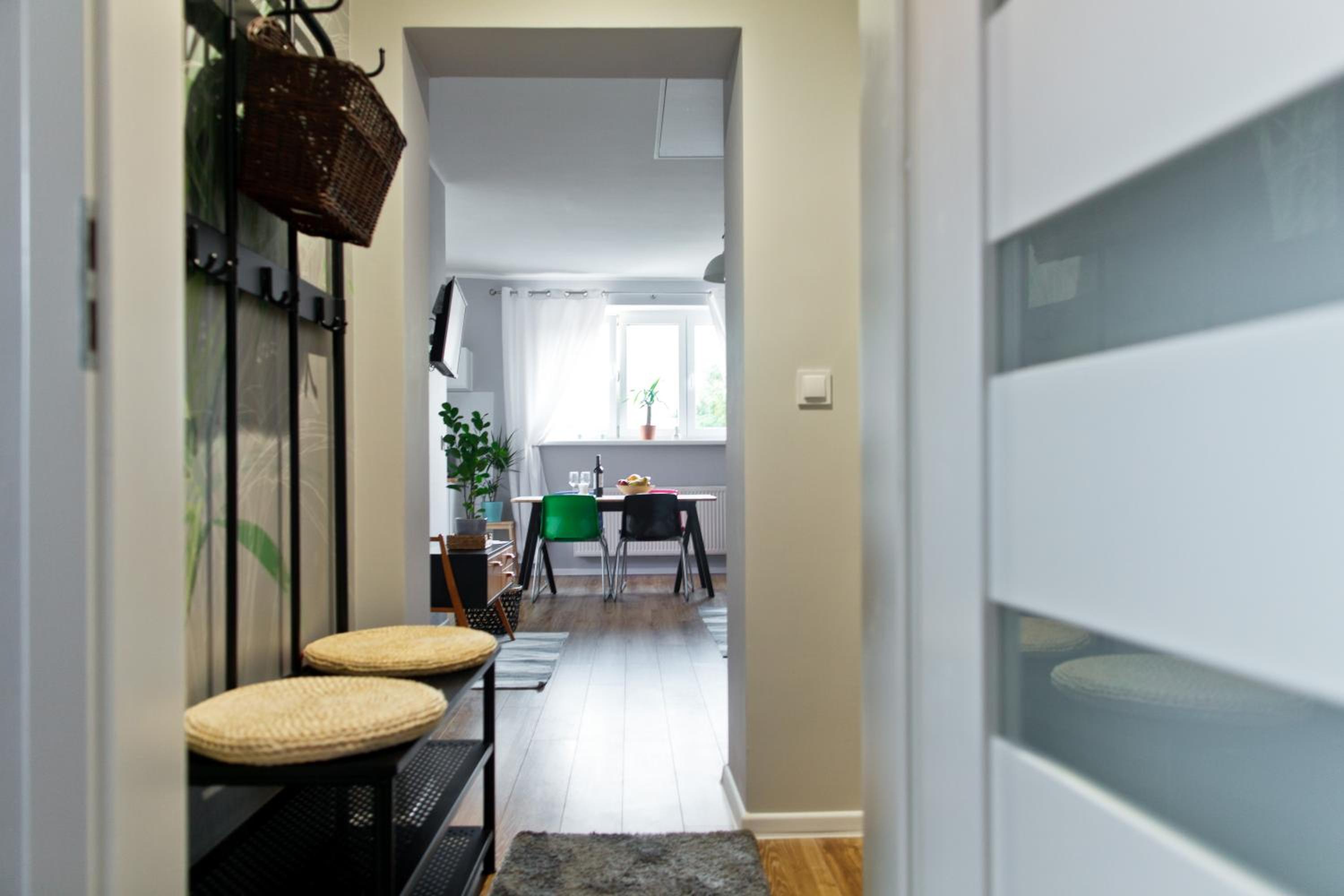 One-Bedroom Apartment photo 1