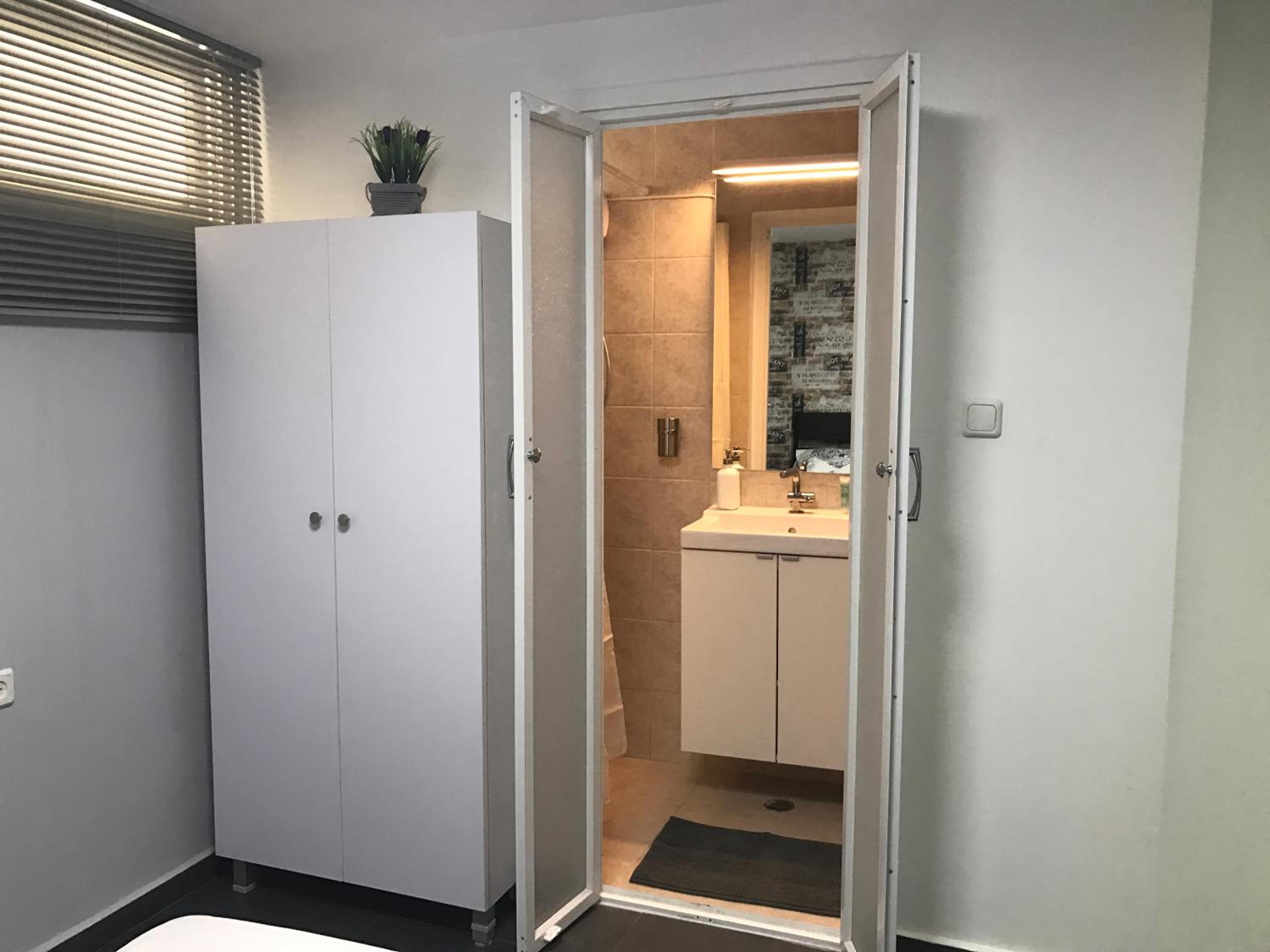 Apartment - Photo 19
