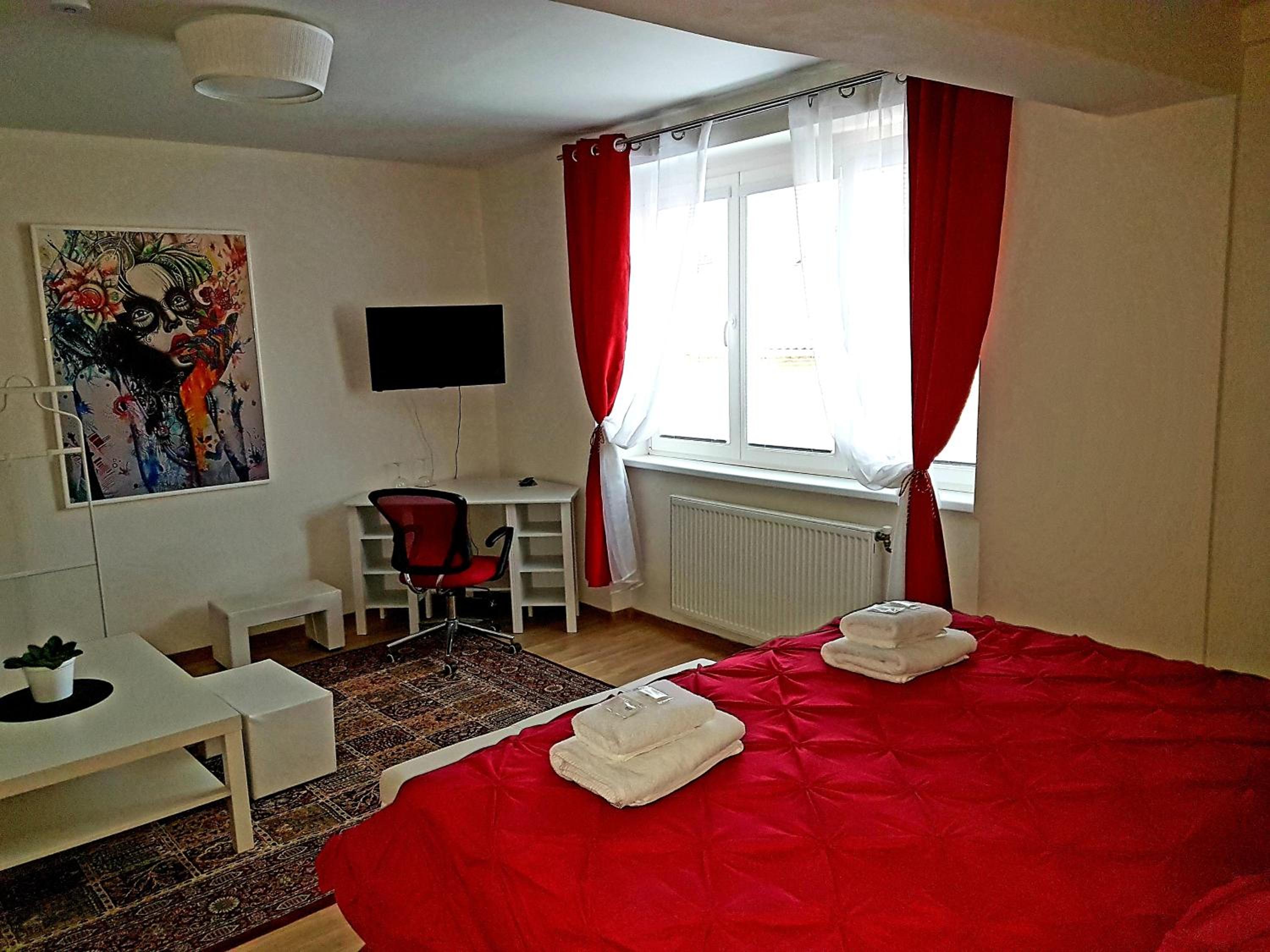 Suite - Photo 5